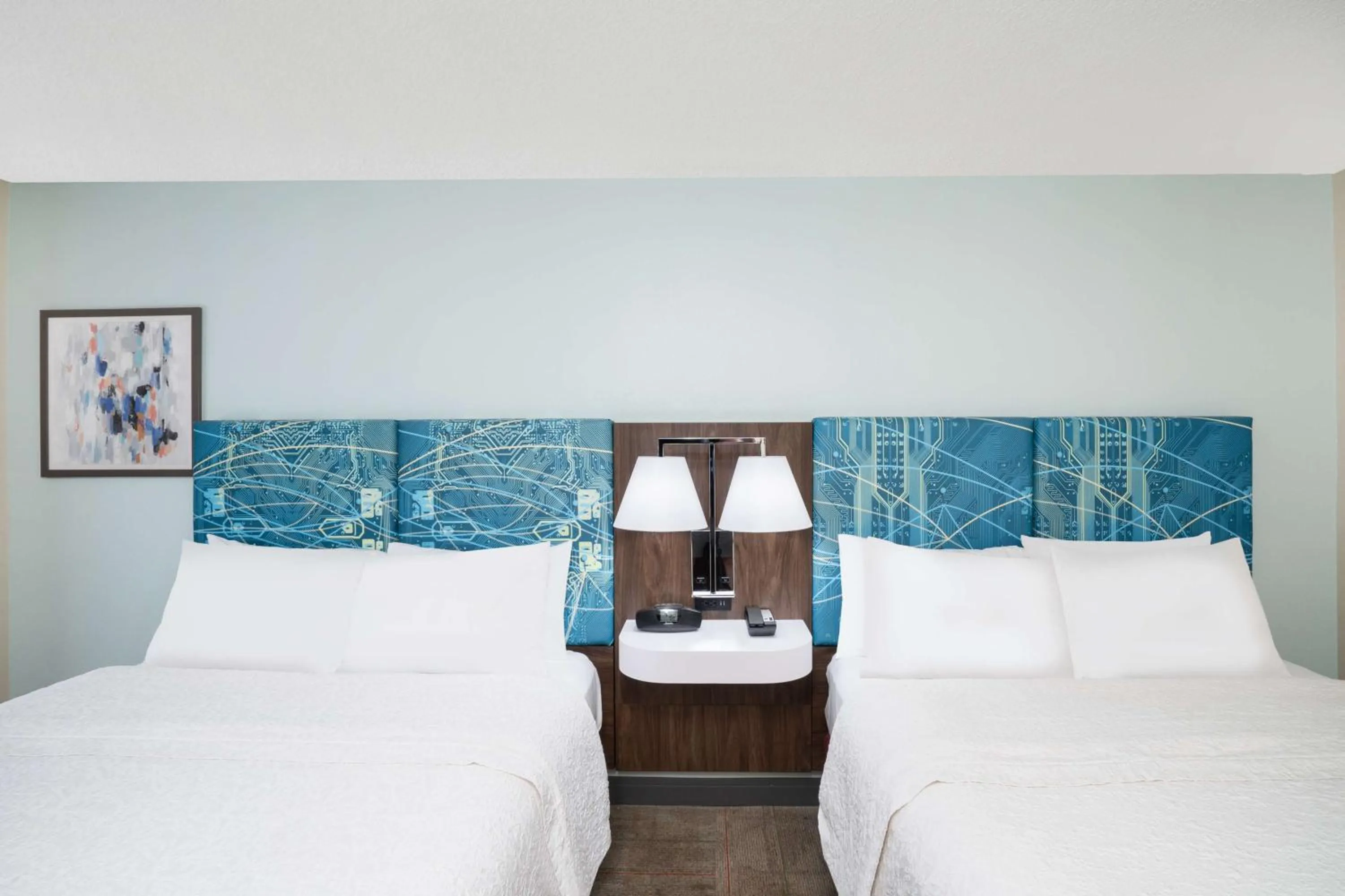 Bed in Hampton Inn & Suites West Little Rock