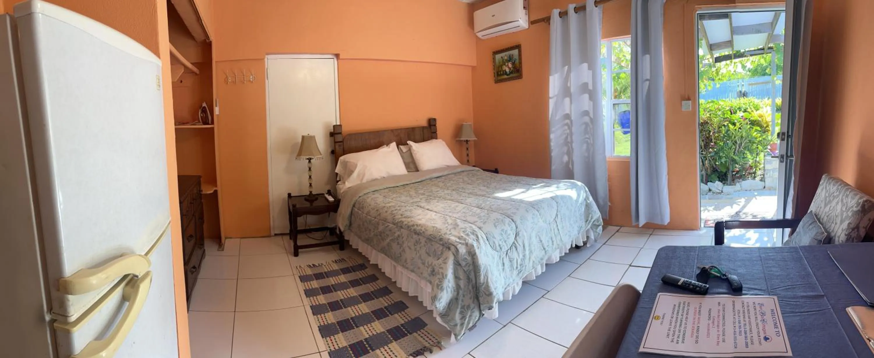 Bed in Ellen Bay Cottages