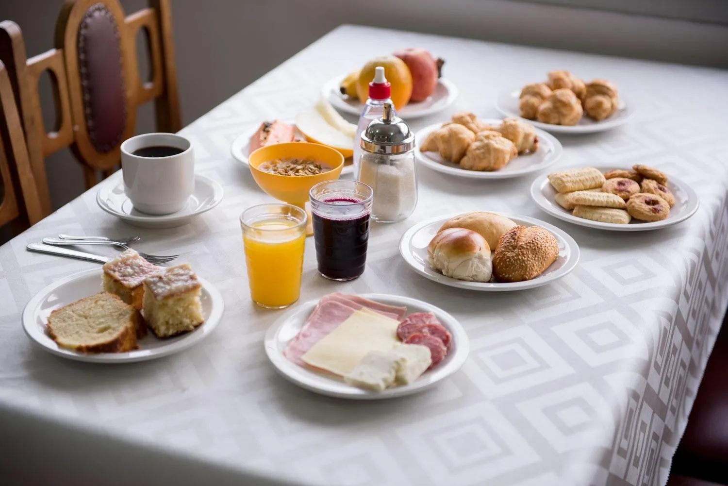 Breakfast in City Hotel