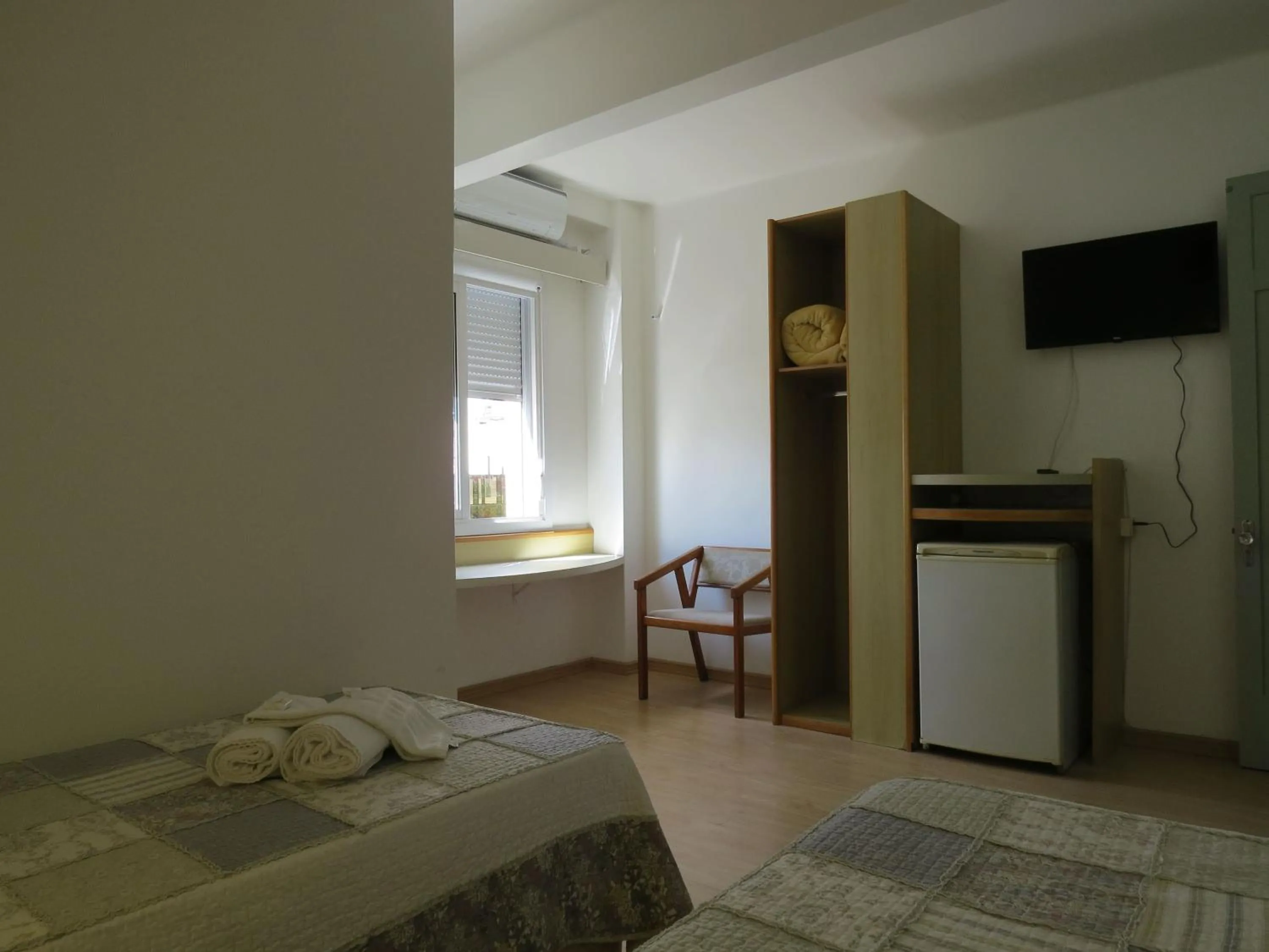 Bedroom, Bed in City Hotel