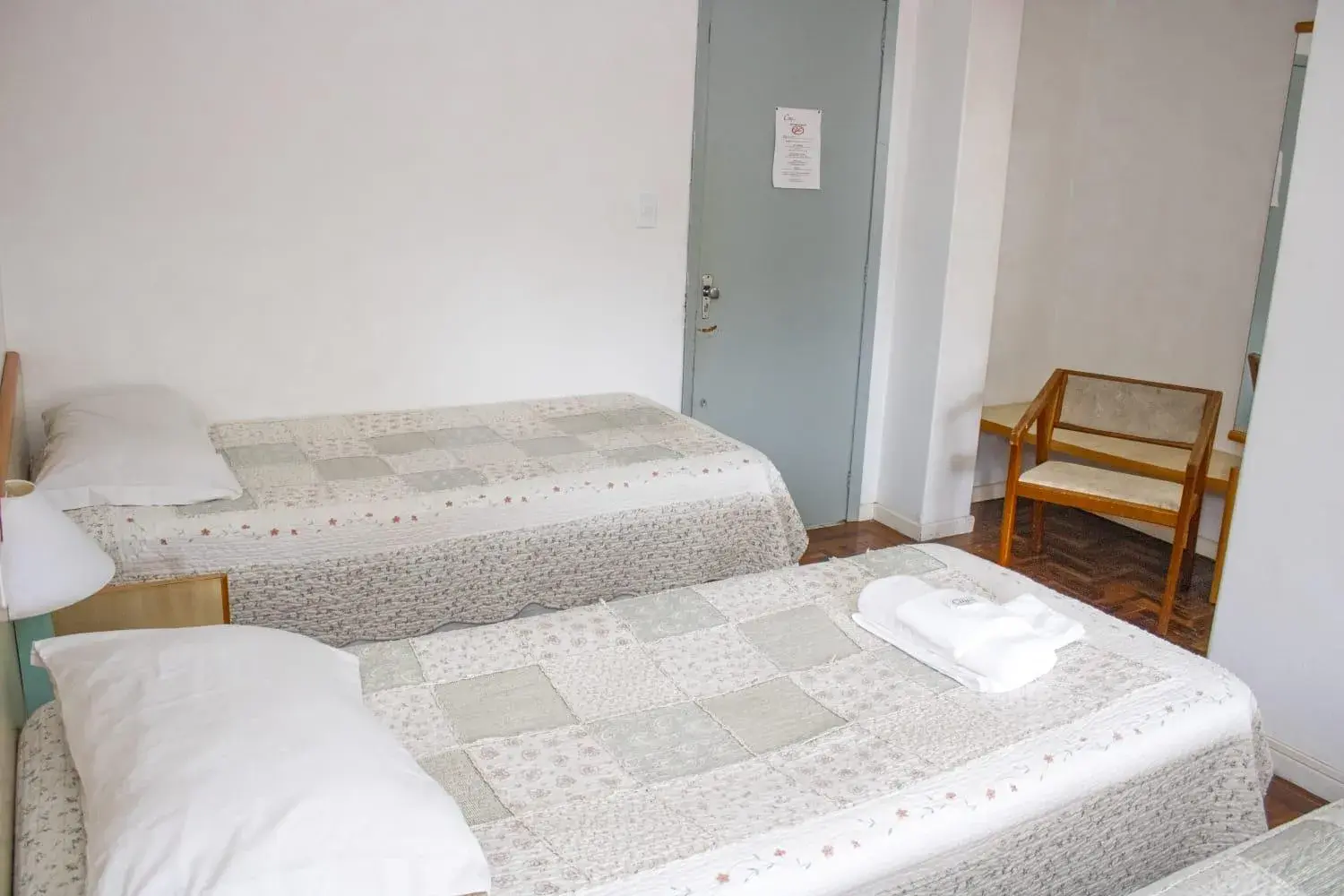 Deluxe Quadruple Room with 4 beds in City Hotel Deluxe Quadruple Room with 4 beds in City Hotel