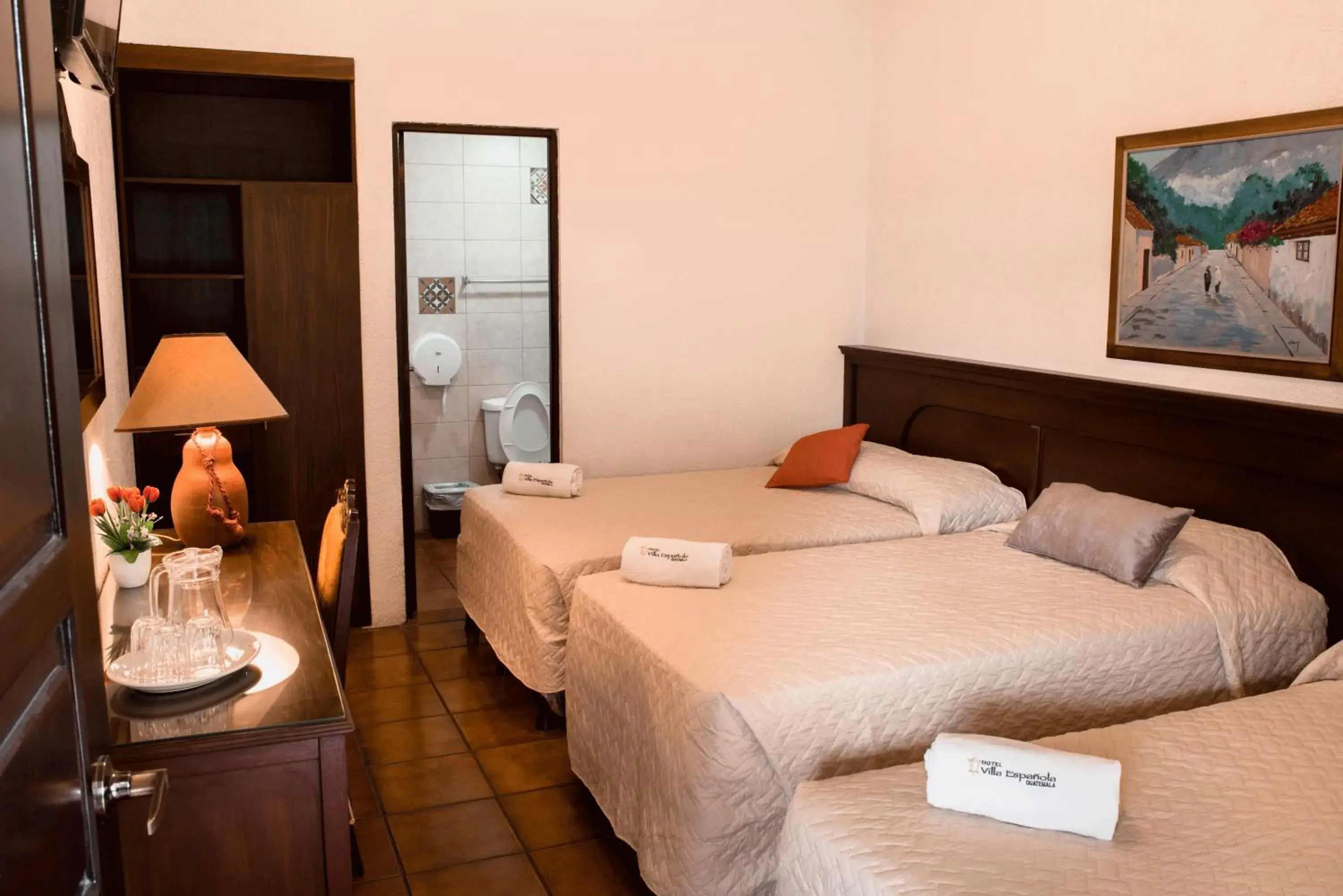 Triple Room in Hotel Villa Española Triple Room in Hotel Villa Española