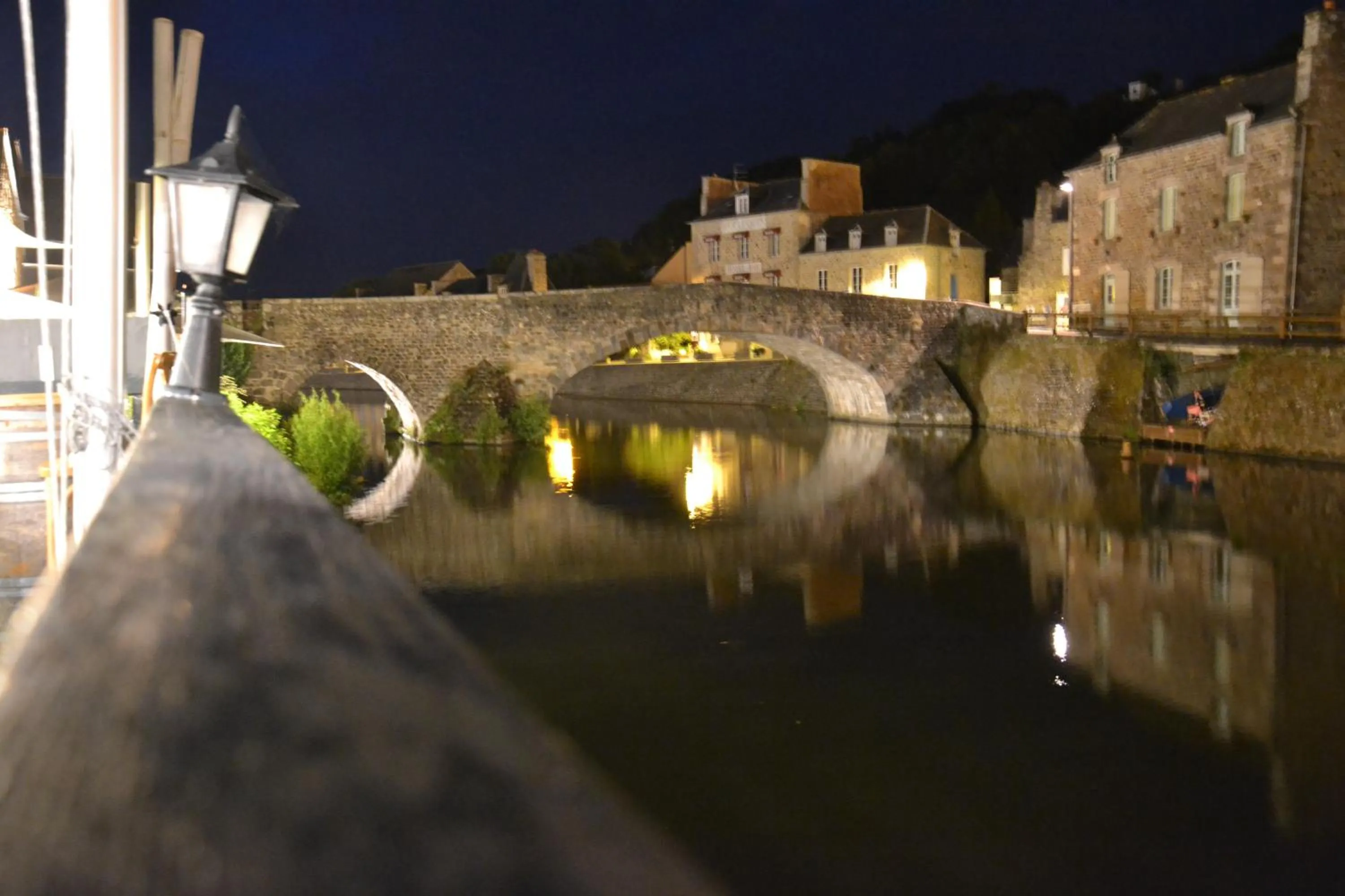 Neighbourhood in Le Poisson Ivre