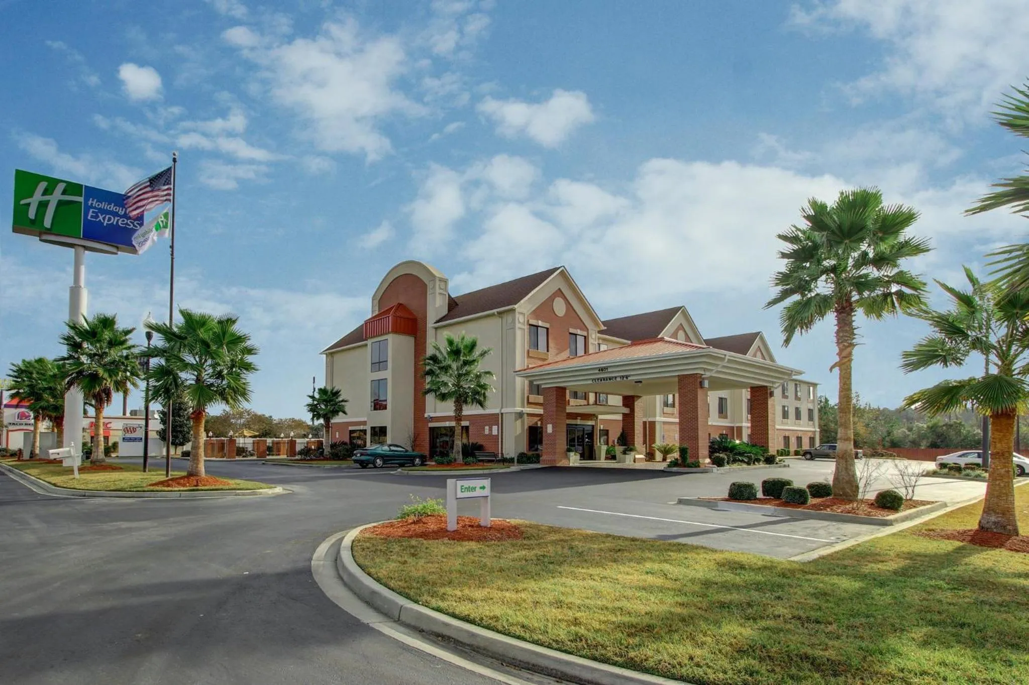 Property building in Holiday Inn Express Savannah South I-95 Richmond Hill by IHG