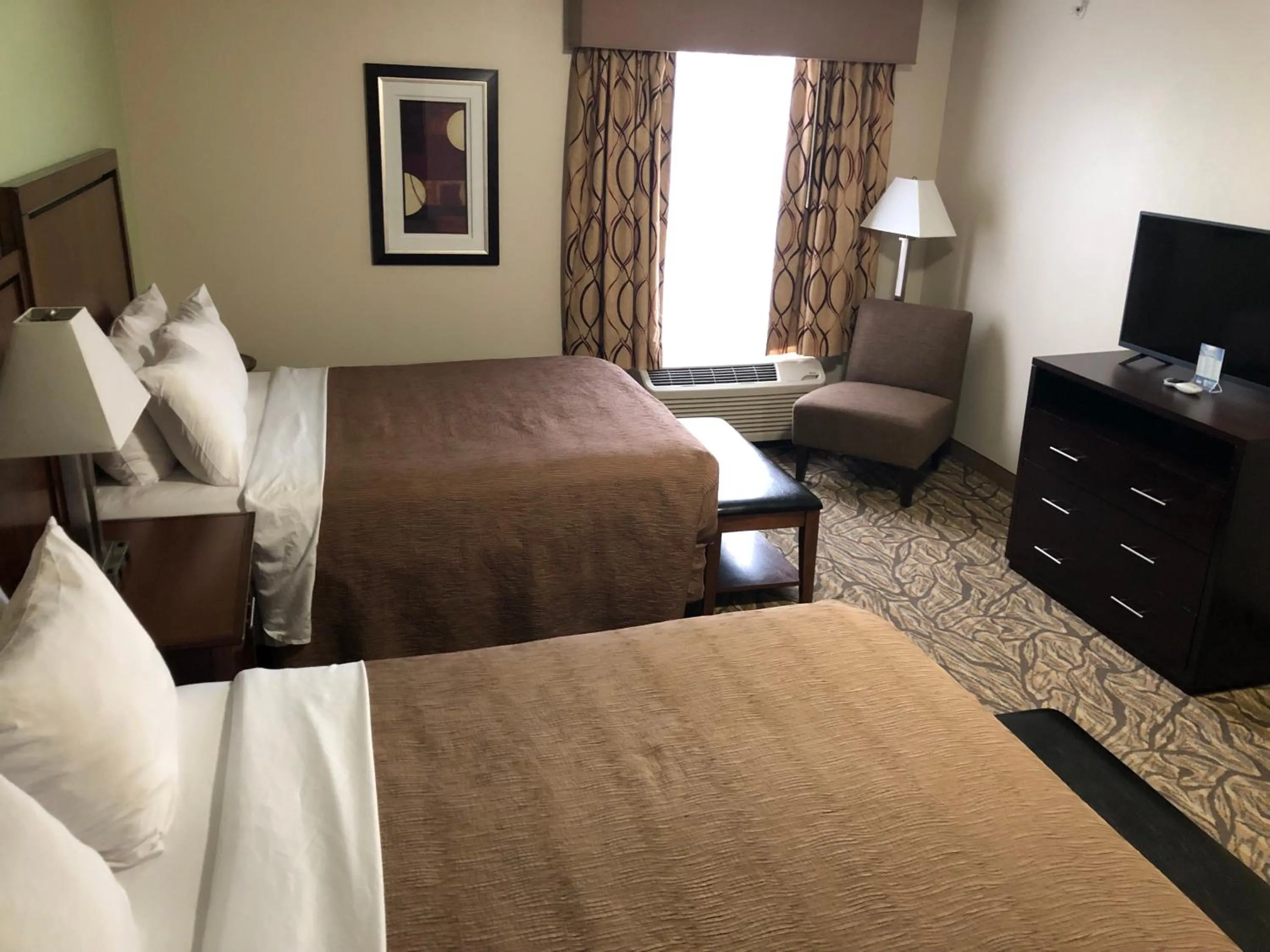 Bedroom, Bed in Aspen Suites Hotel Juneau