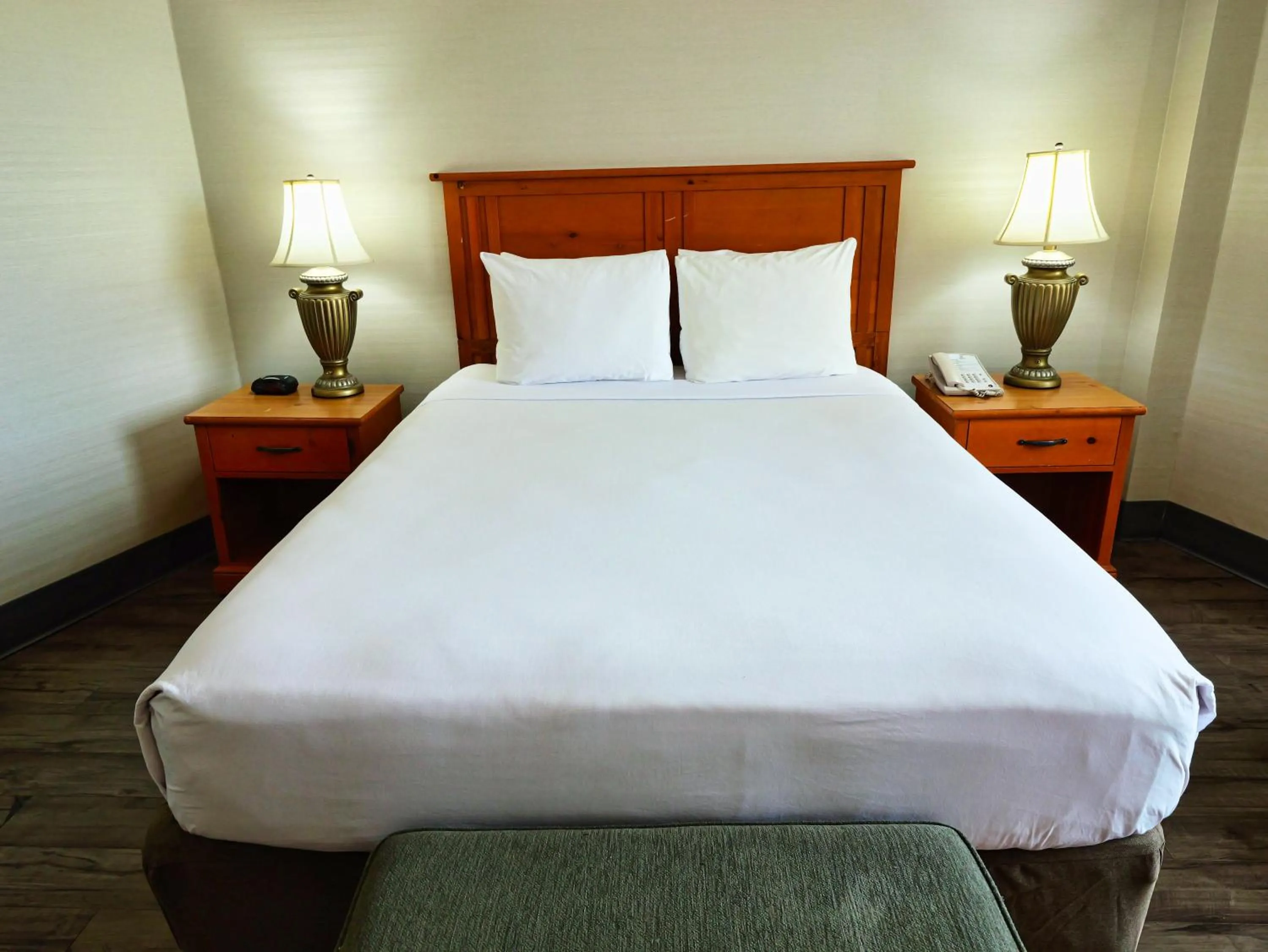 Bed in Continental Inn & Suites