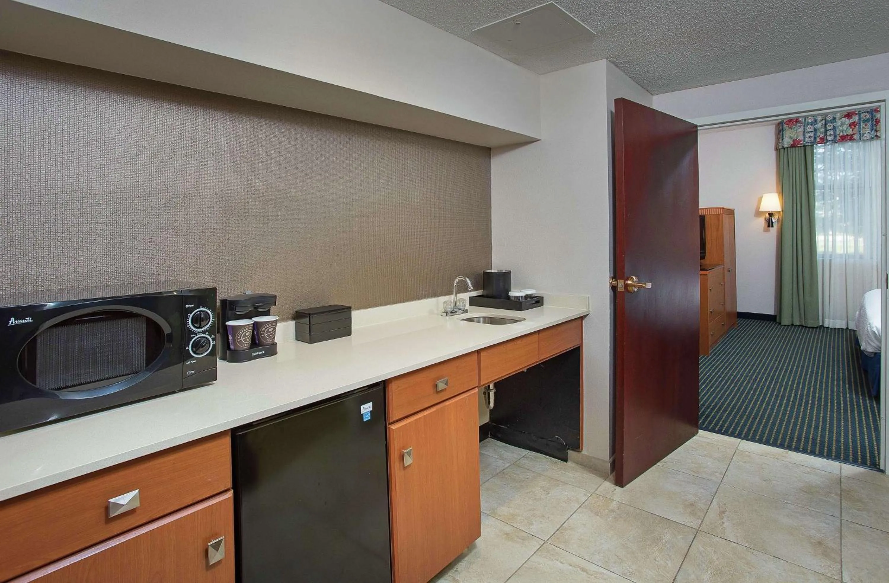 Living room in Embassy Suites Lexington