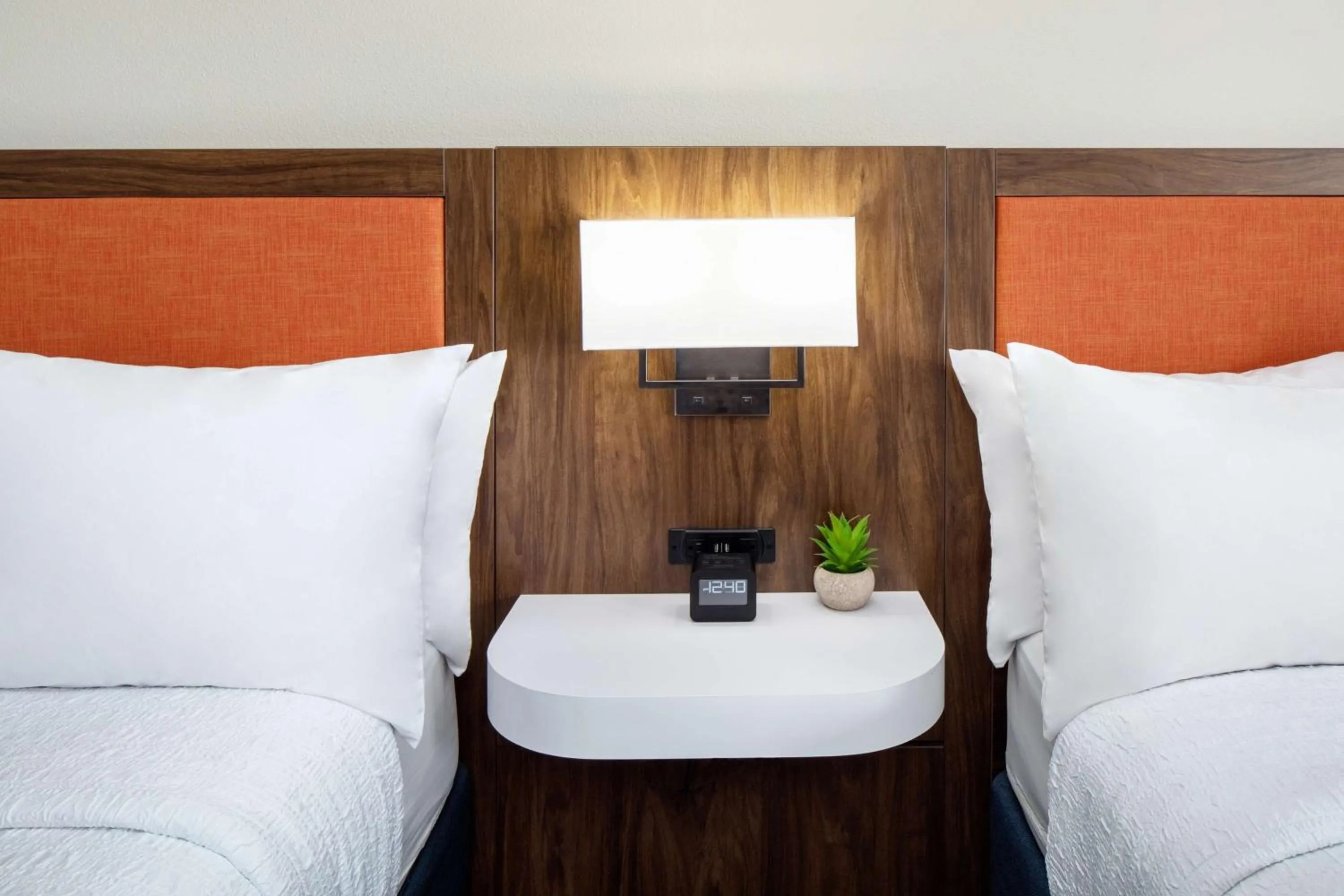 Bedroom, Bed in Hampton Inn Lexington South