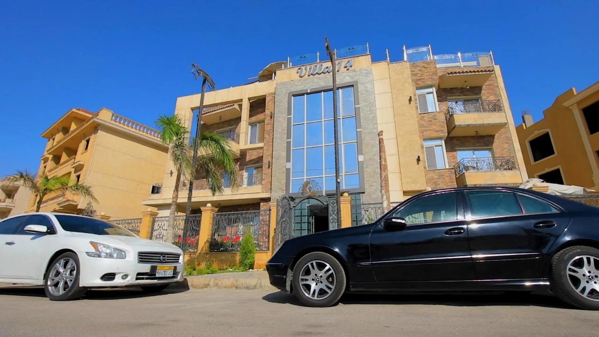 Property building in Villa 14 Suites