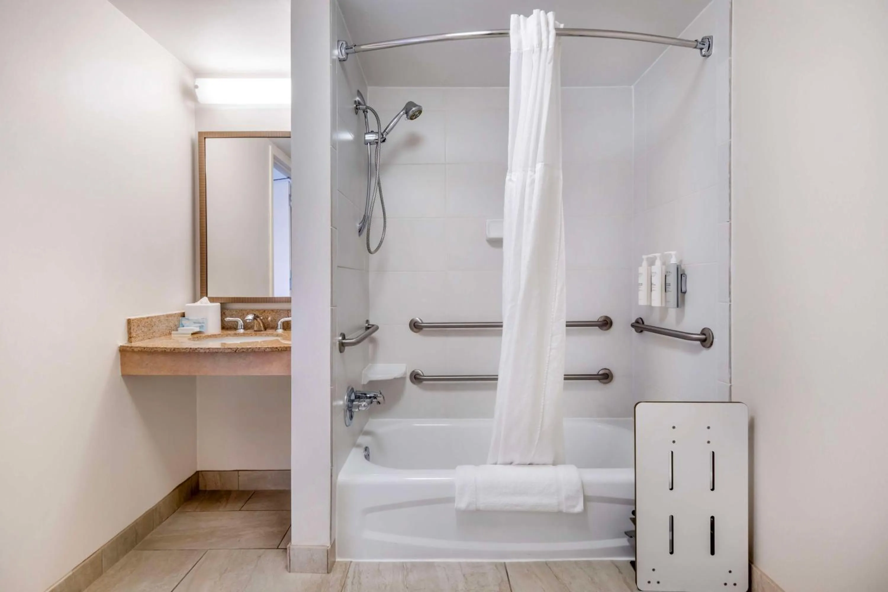 Bathroom in Hilton Garden Inn Lexington