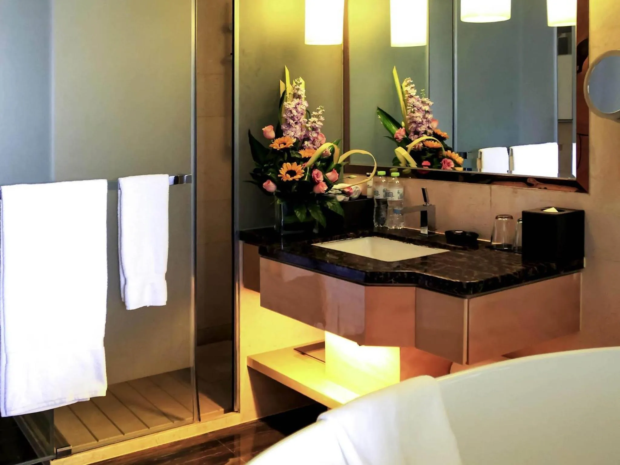 Bedroom in Pullman Linyi Lushang