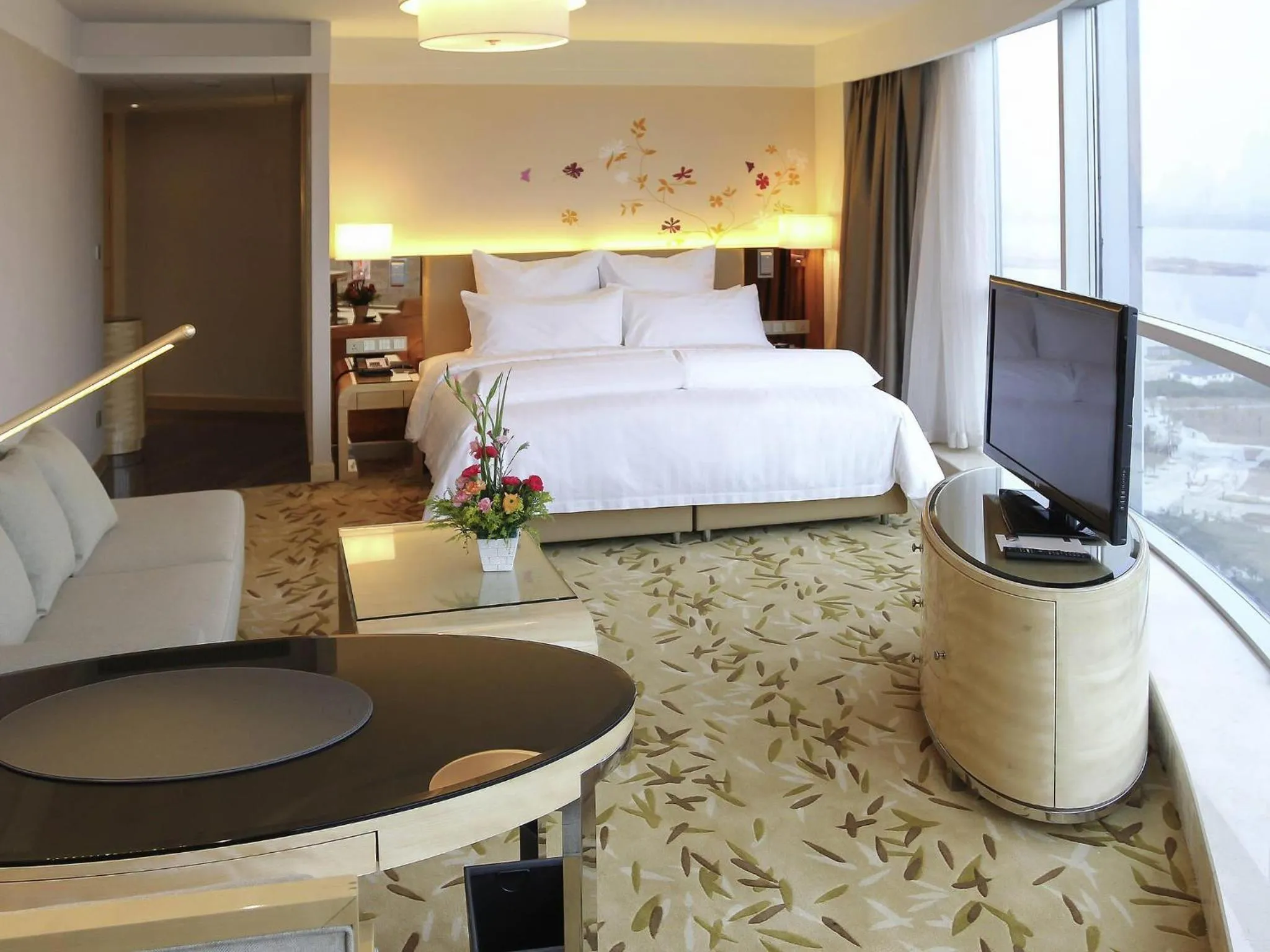 Bedroom, Bed in Pullman Linyi Lushang
