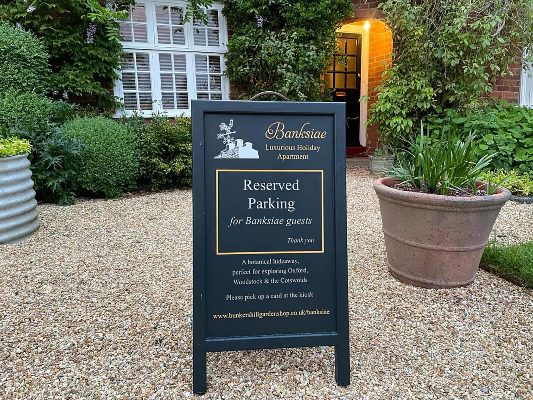 Property building in Banksiae