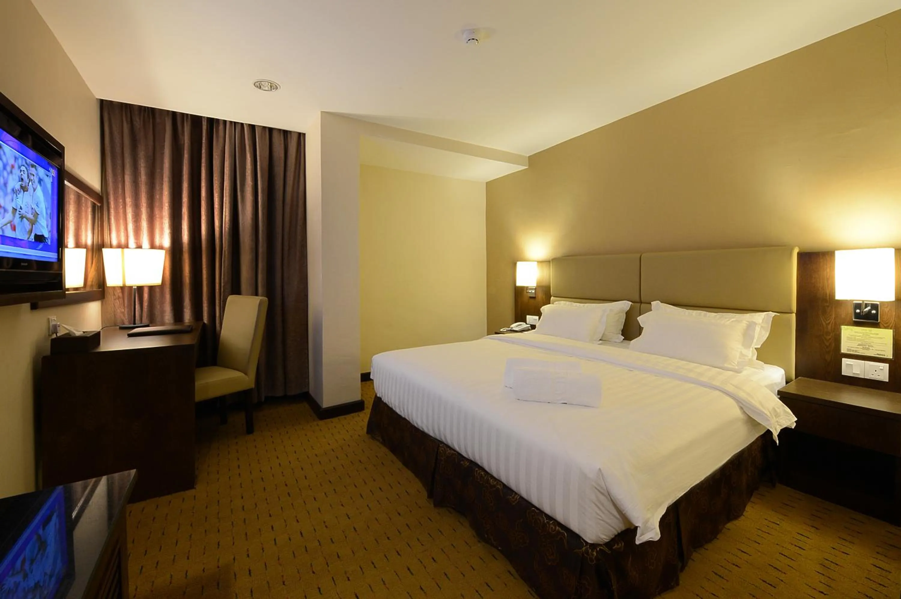 Bed in Lintas View Hotel