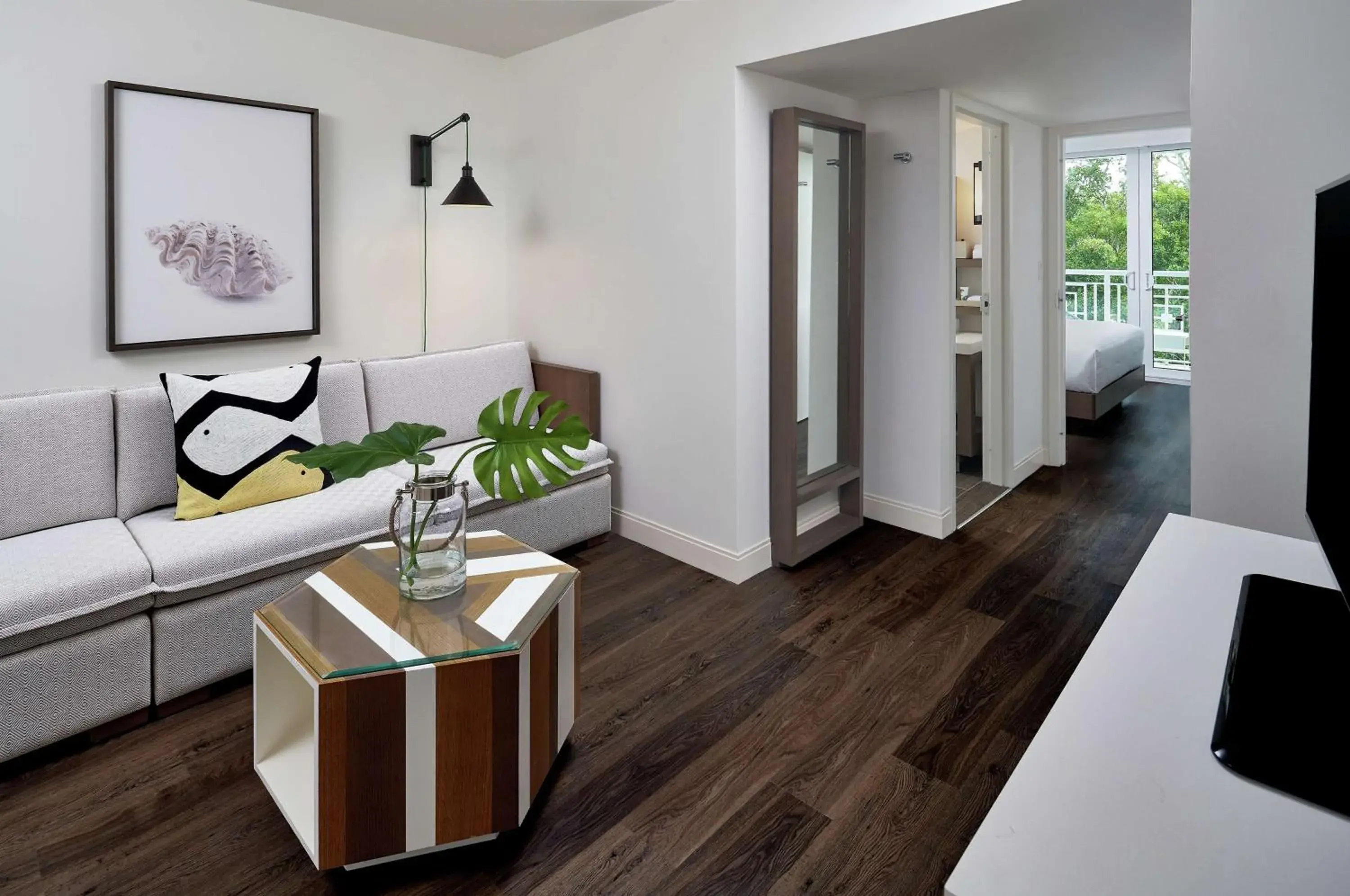 King Room with Garden View in Baker's Cay Resort Key Largo, Curio Collection By Hilton King Room with Garden View in Baker's Cay Resort Key Largo, Curio Collection By Hilton