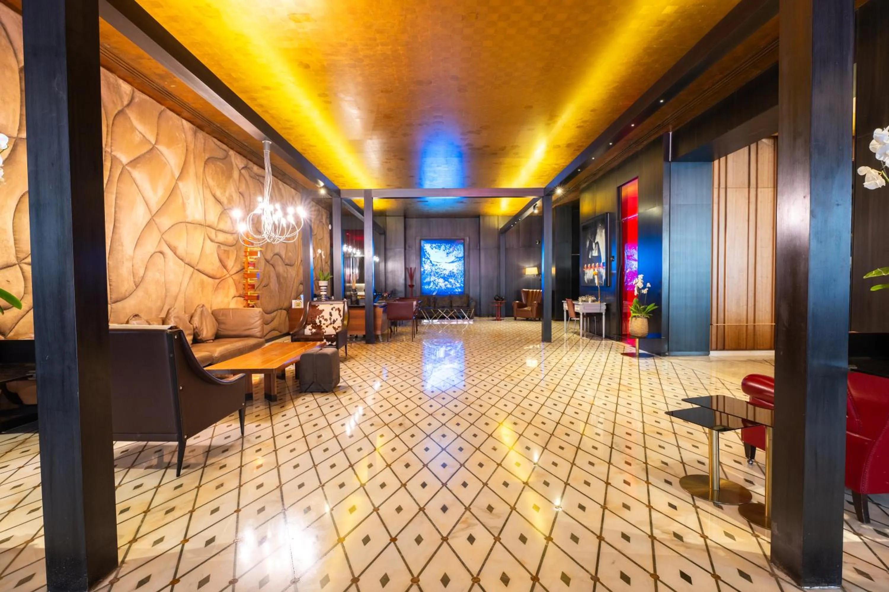 Lobby or reception in Saifi Suites Hotel