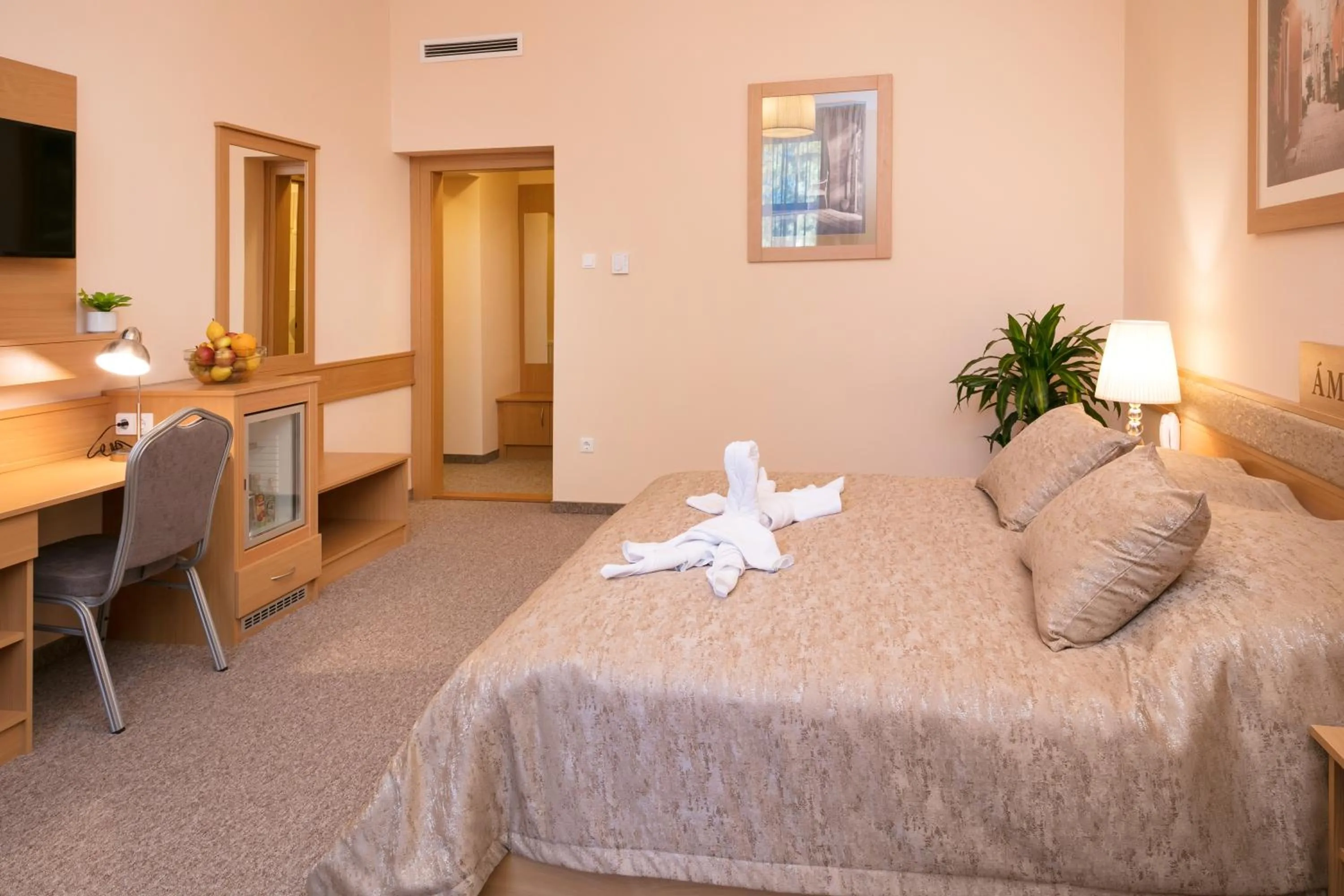 bunk bed, Bed in Aquasol Resort