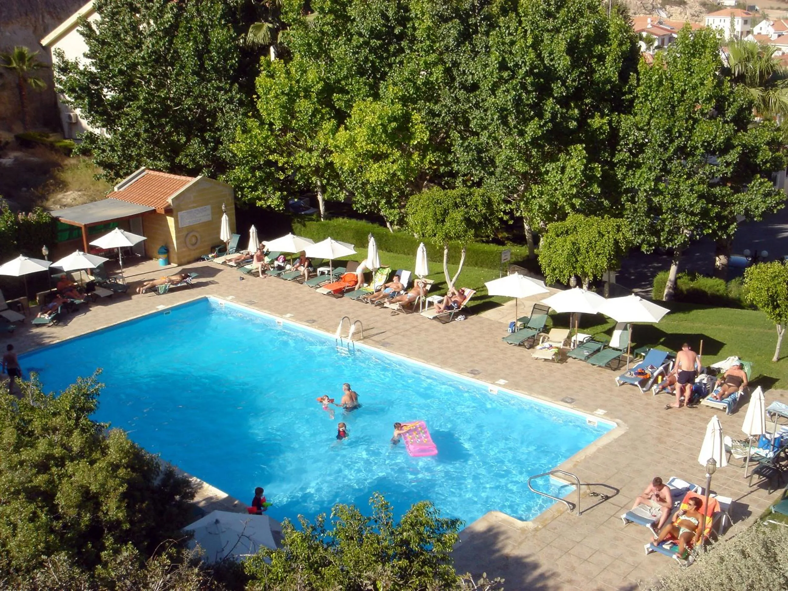 Day in Kotzias Beach Apartments