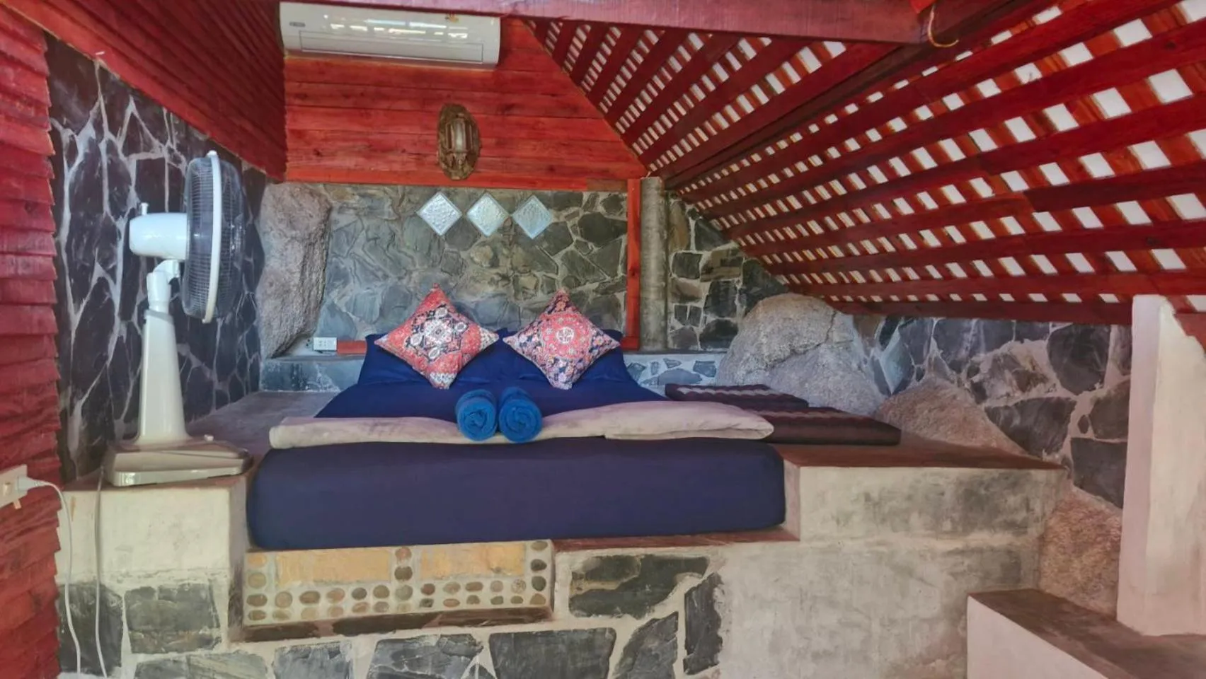 Bed in Mai Pen Rai Bungalows