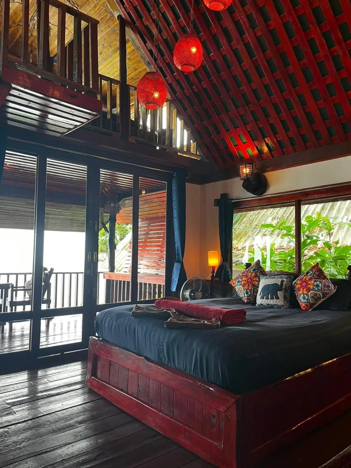 Bed in Mai Pen Rai Bungalows