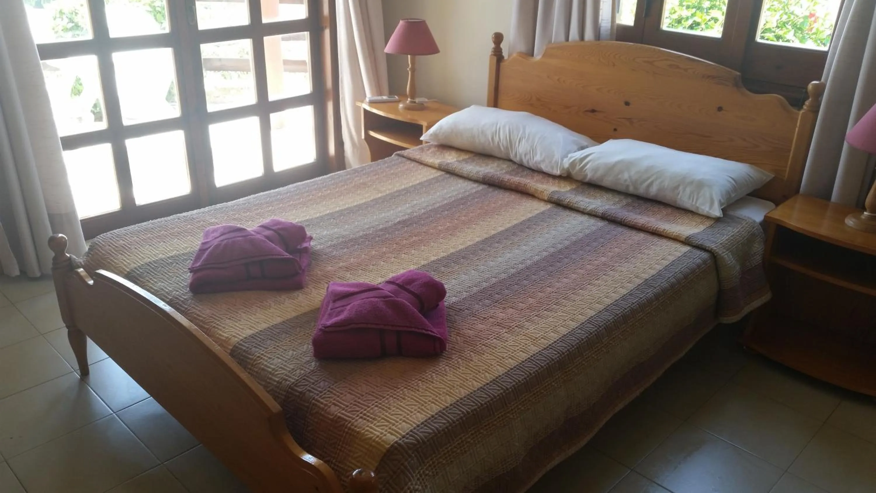 Bedroom, Bed in Pelekanos Apartments