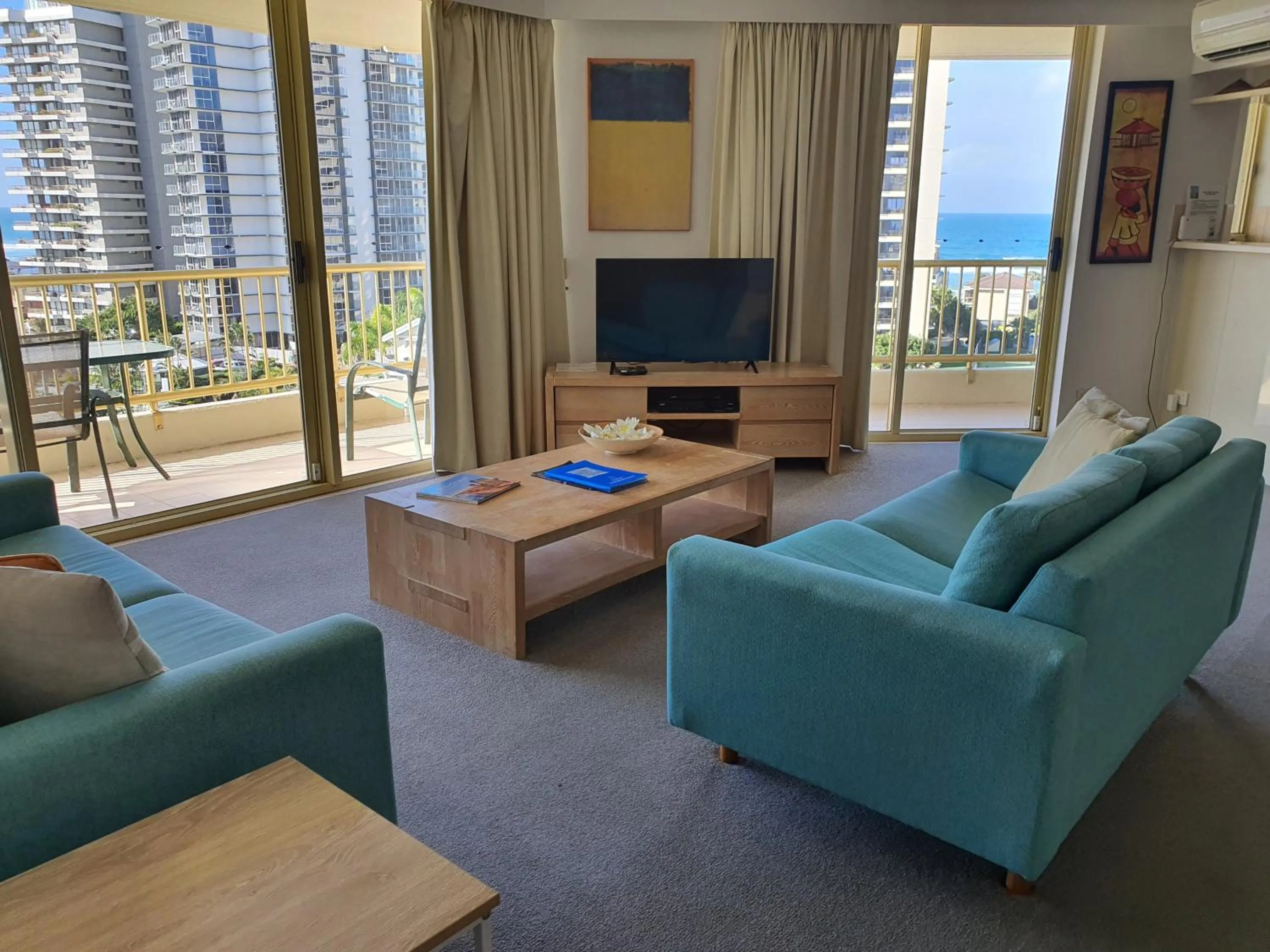 Contessa Holiday Apartments