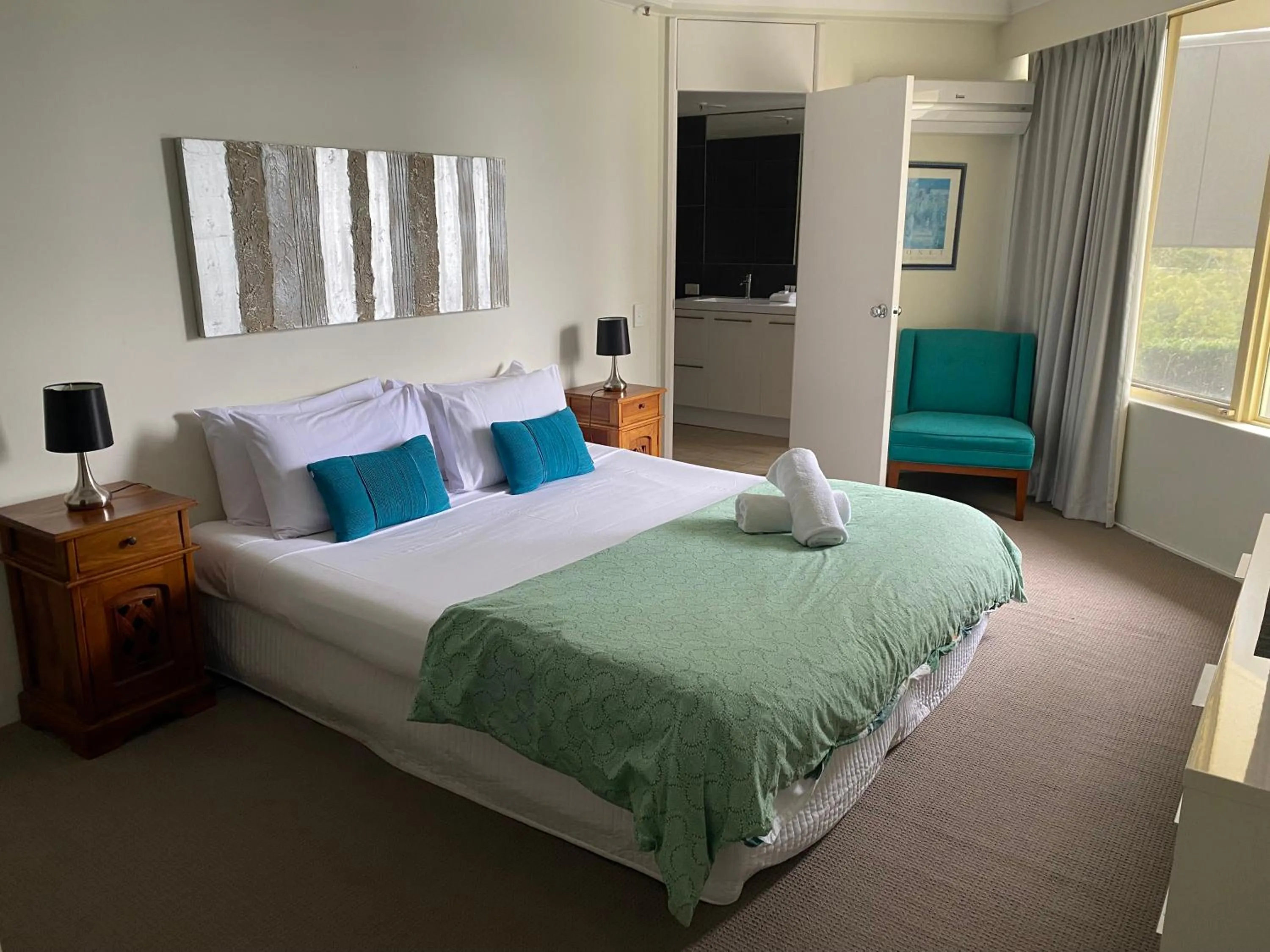 Bed in Contessa Holiday Apartments