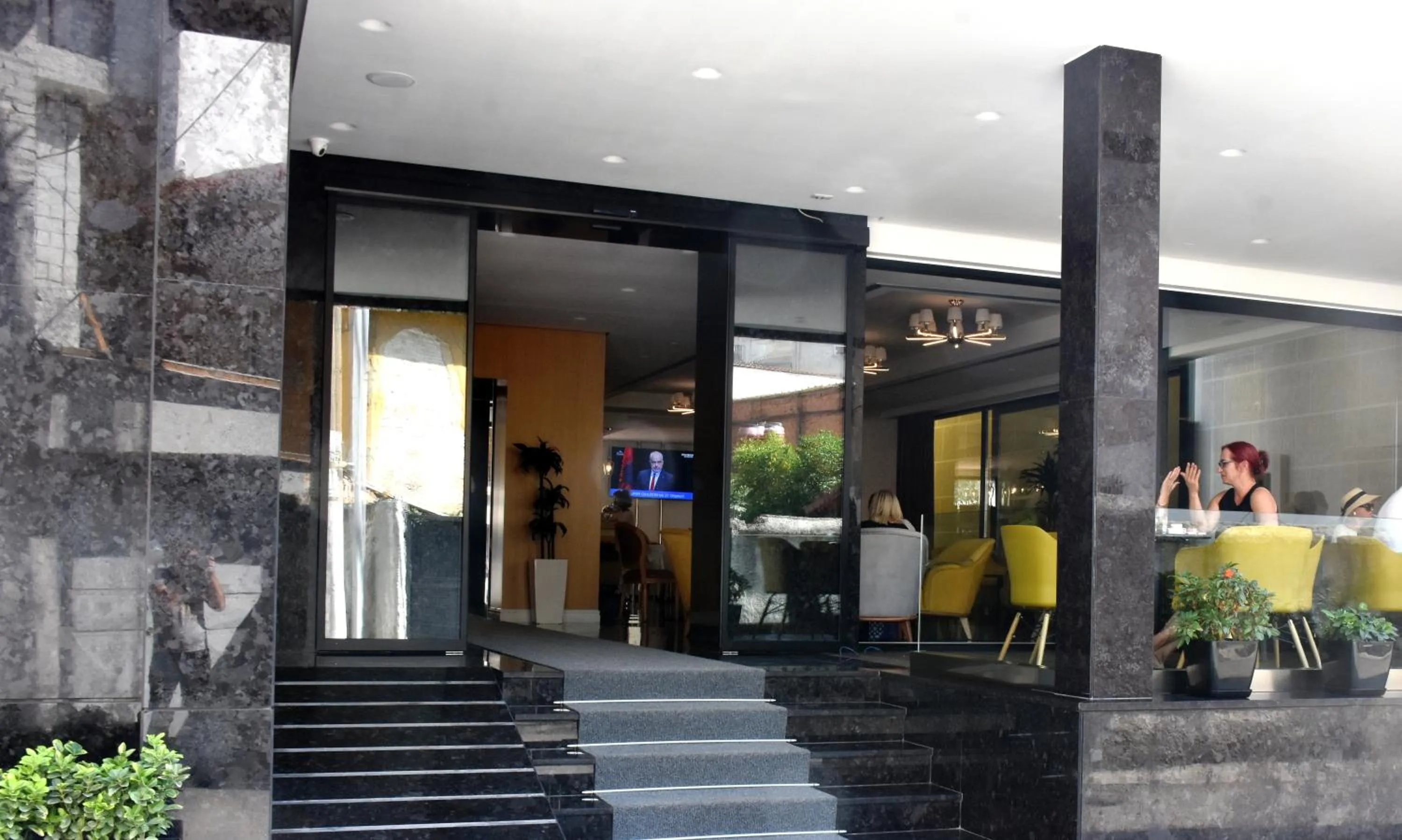 Facade/entrance in Oxford hotel