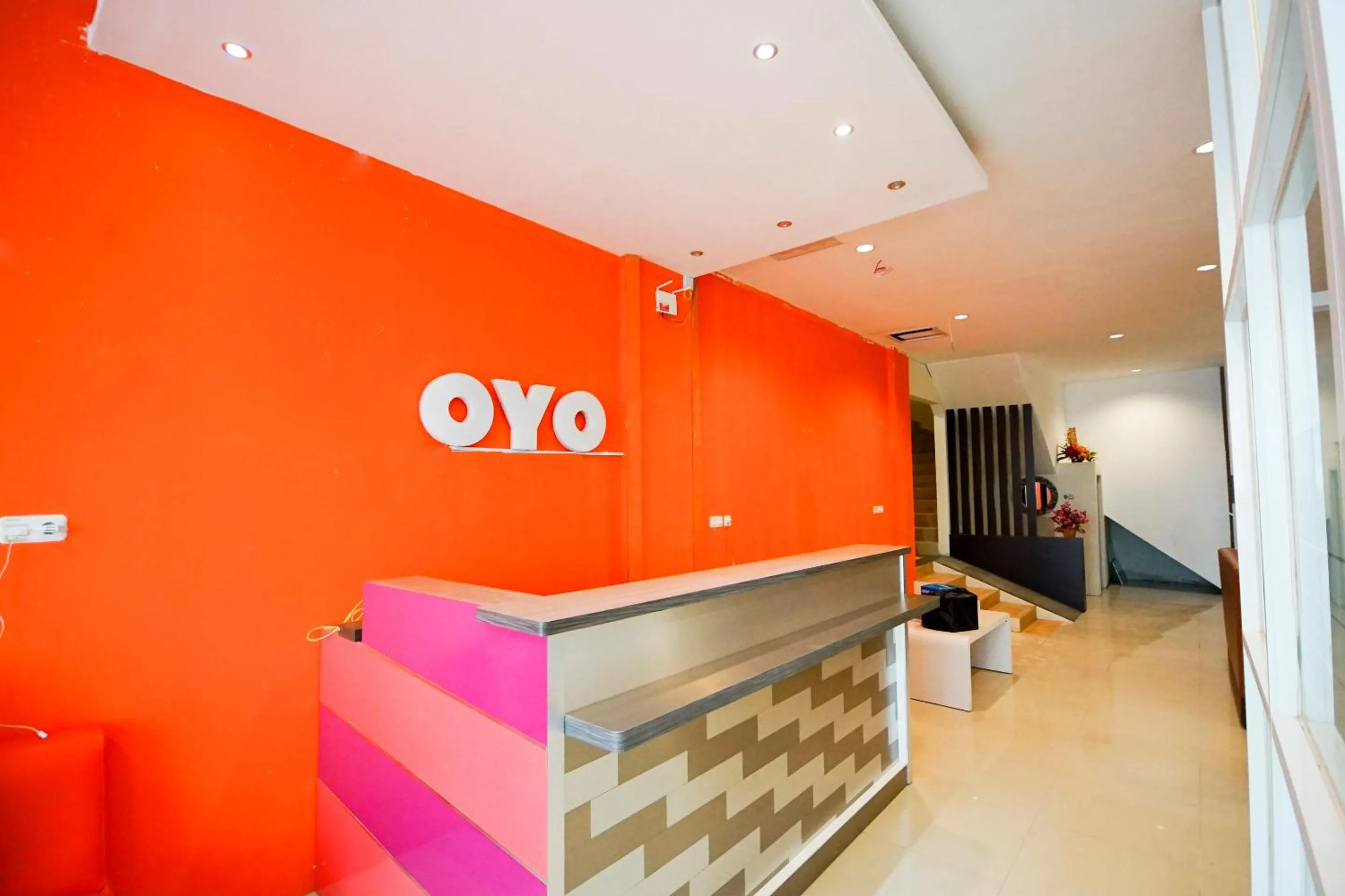 Lobby or reception, Lobby/Reception in OYO 251 The Maximus Inn Hotel