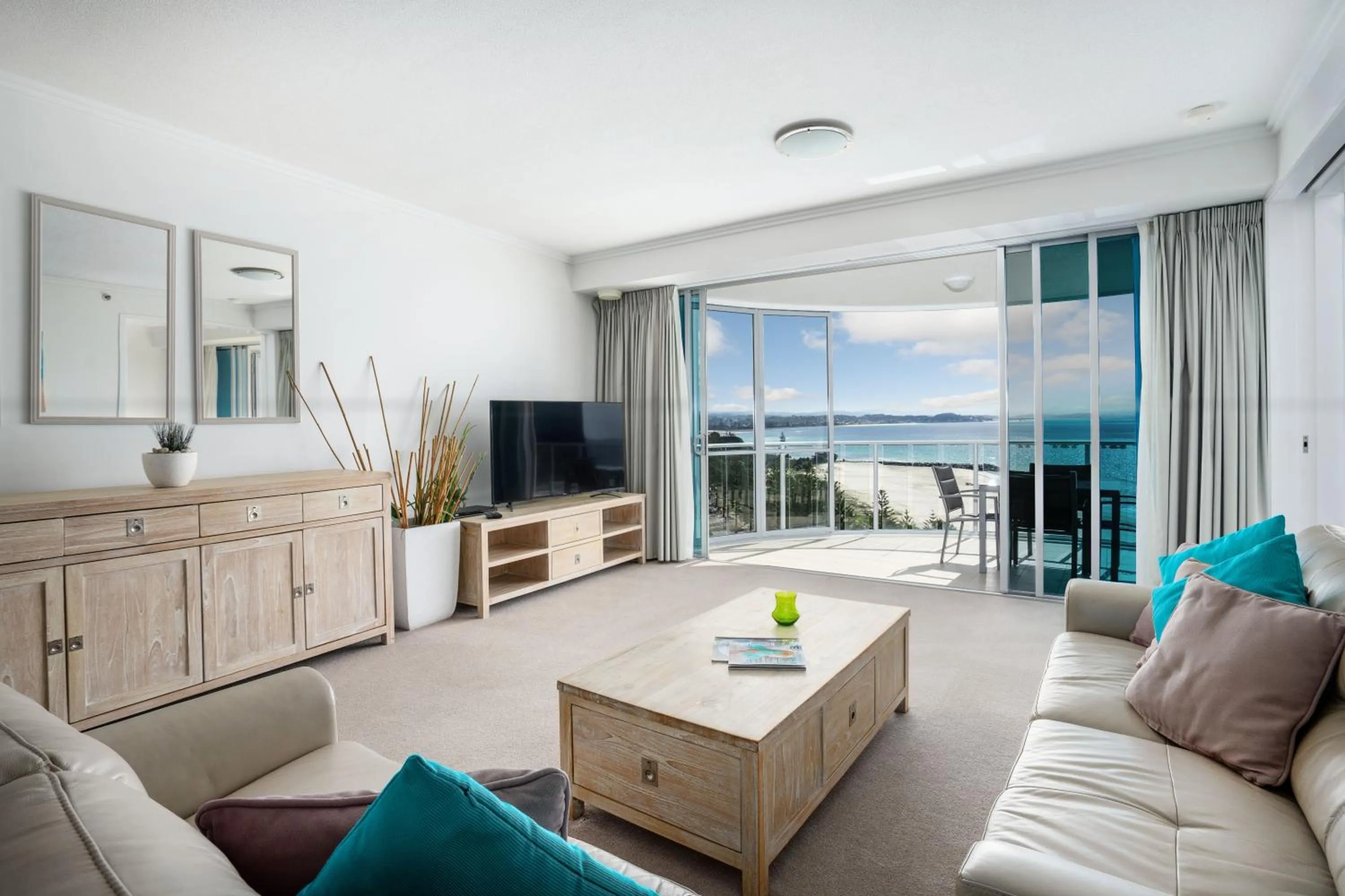 TV and multimedia in Reflections Tower Two