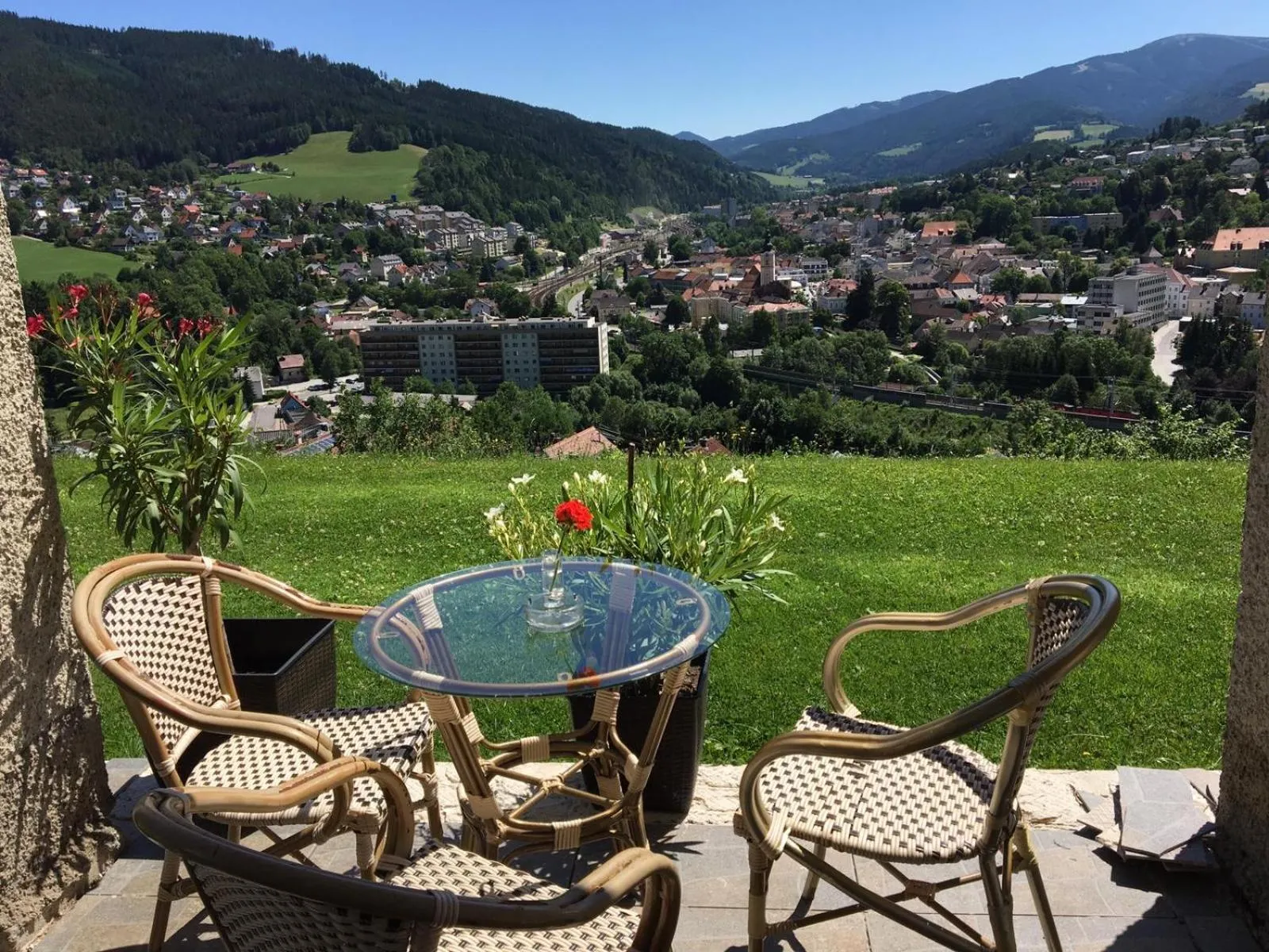 Garden in Lambach Villa