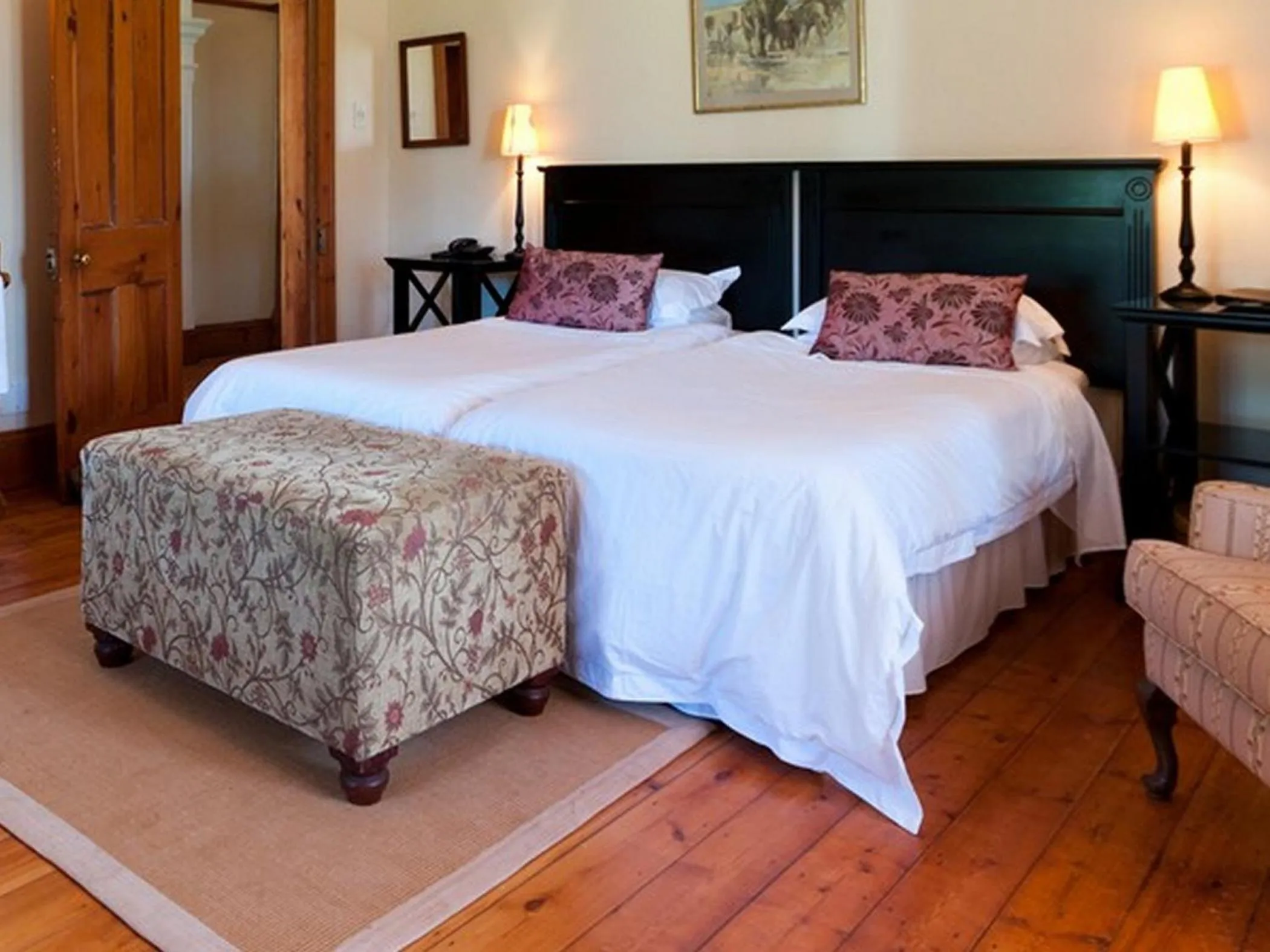 Bed in Leeuwenbosch Country House - Amakhala Game Reserve