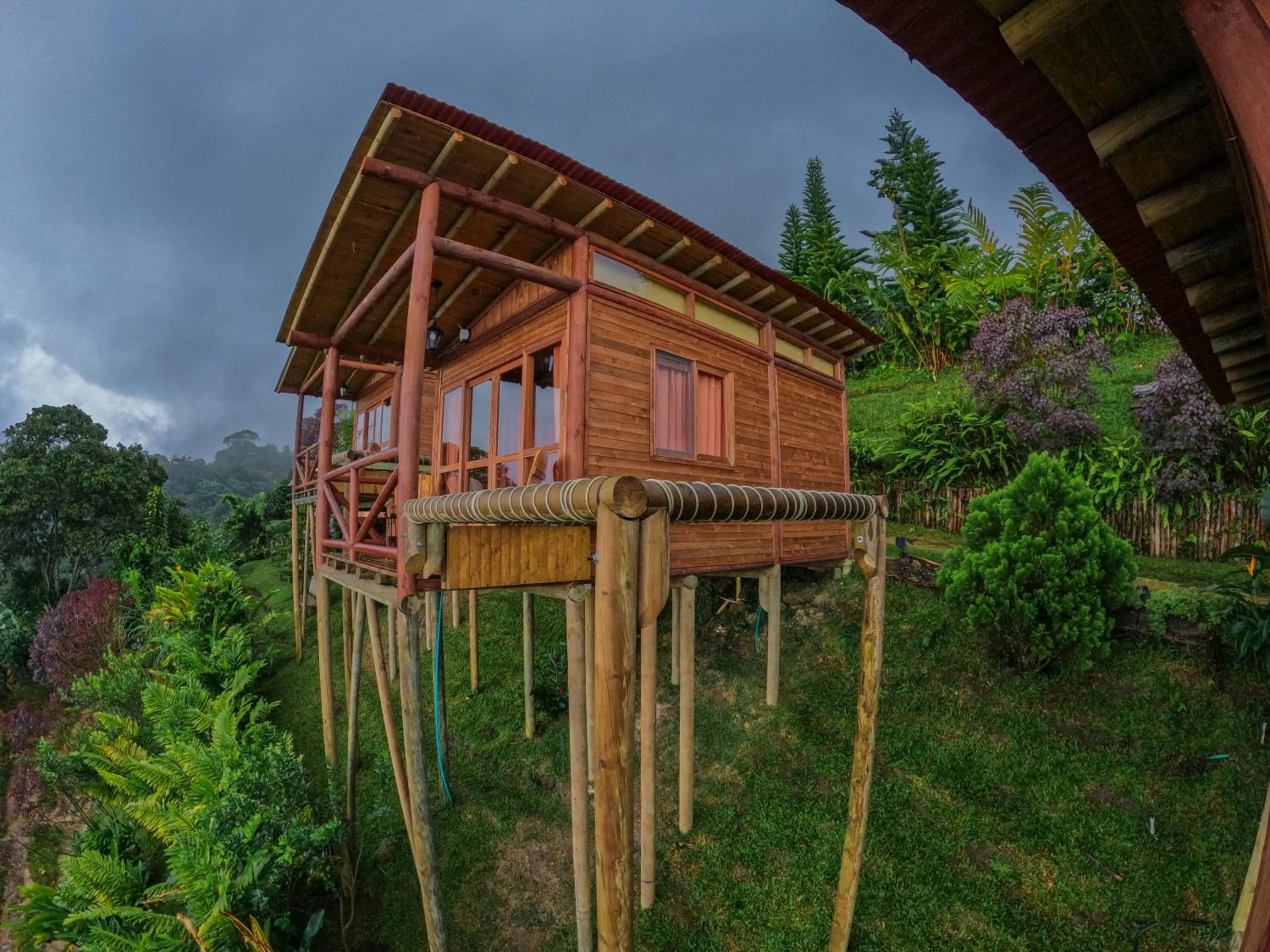 Property building in Loma Nevada Minca Hotel