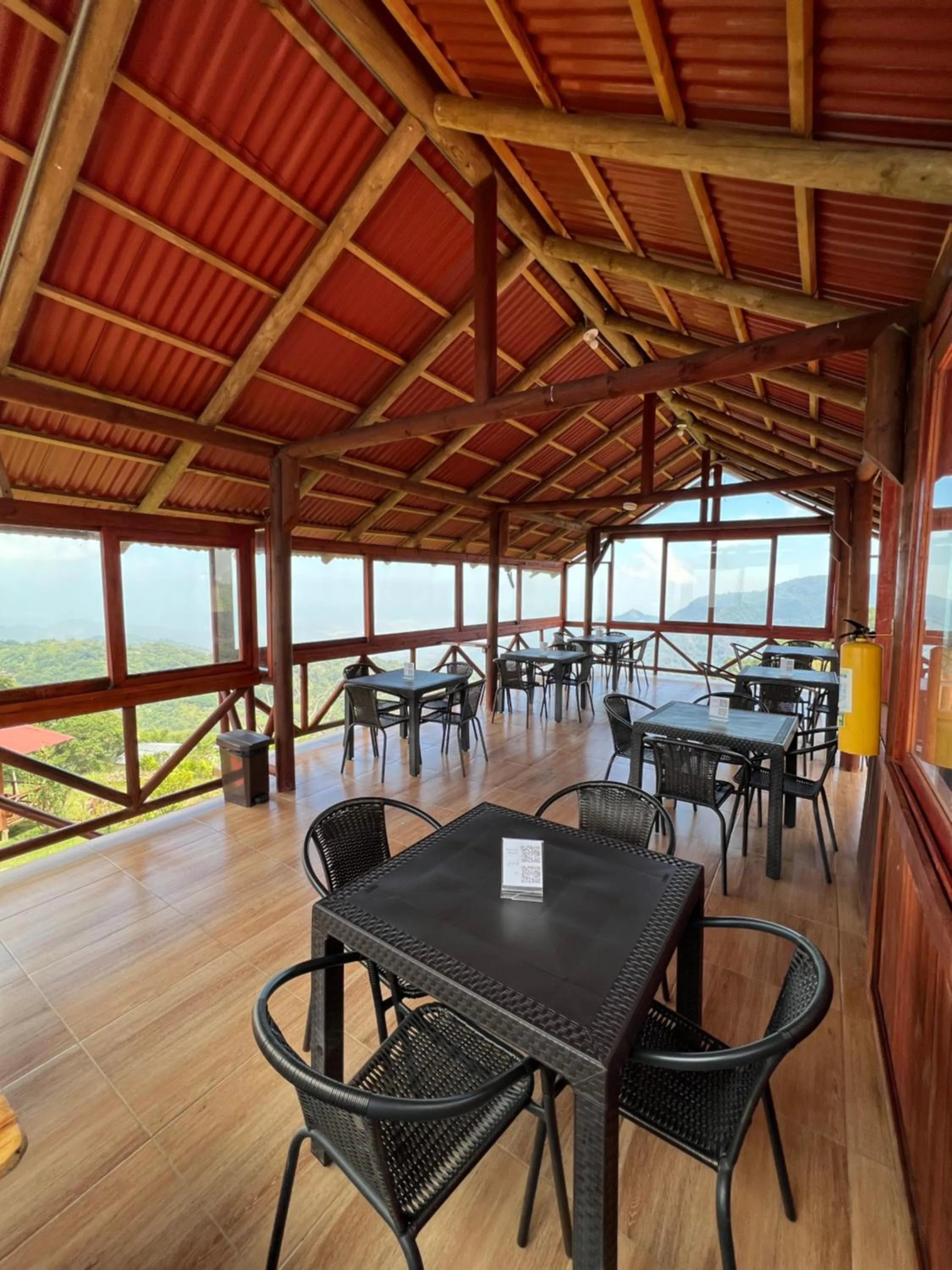 Restaurant/places to eat in Loma Nevada Minca Hotel