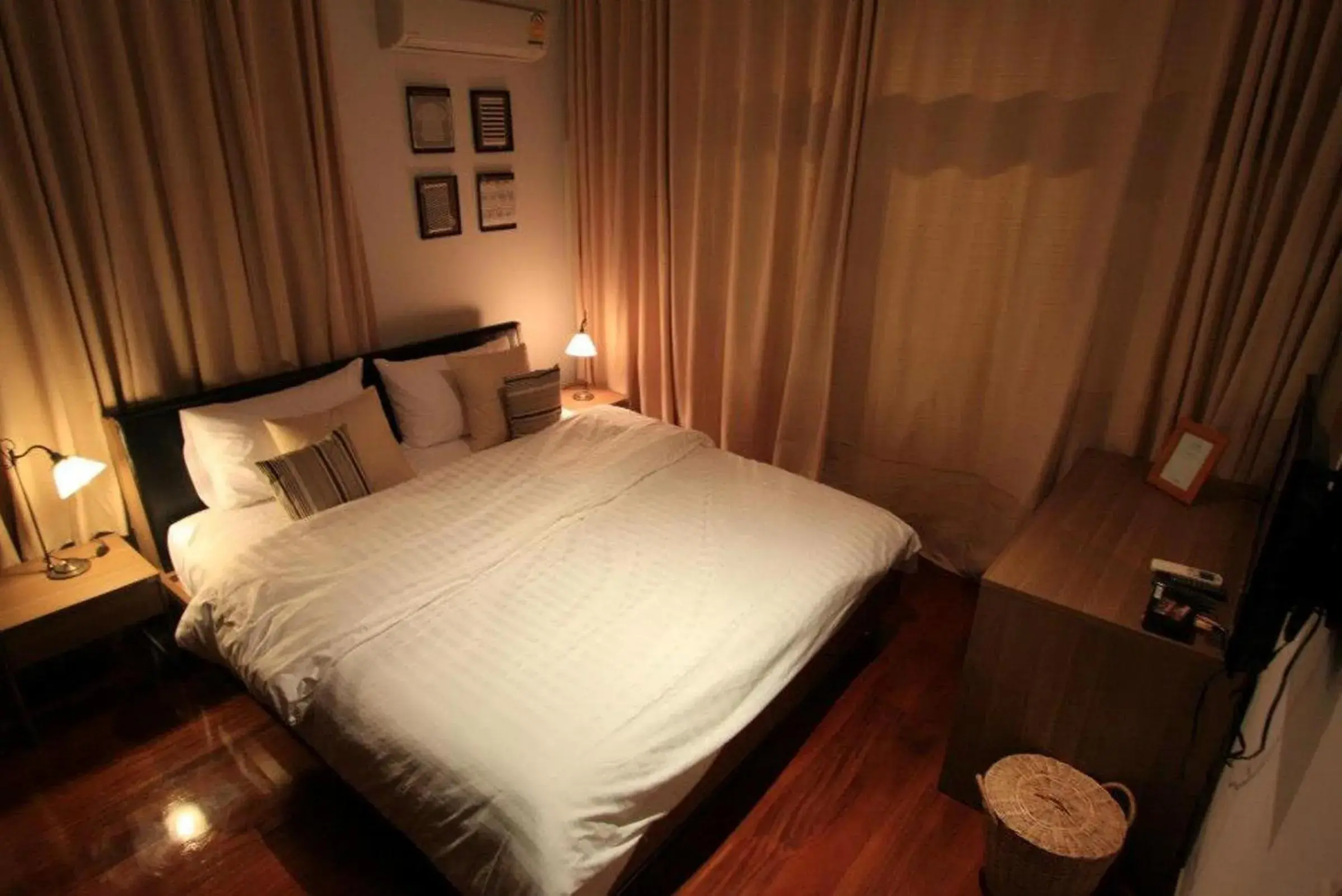 Deluxe Double Room in House 23 Guesthouse Deluxe Double Room in House 23 Guesthouse