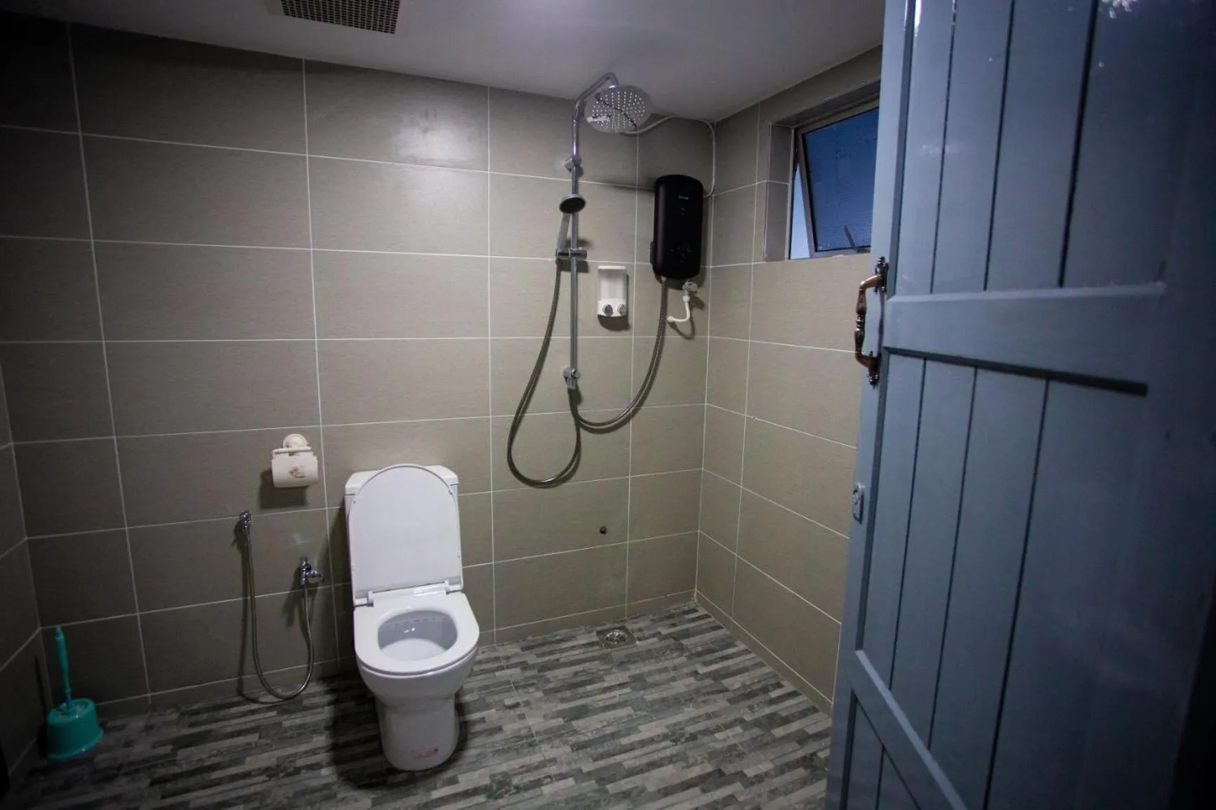 Shower in Hom2rex Kuching Homestay Taman Timberland