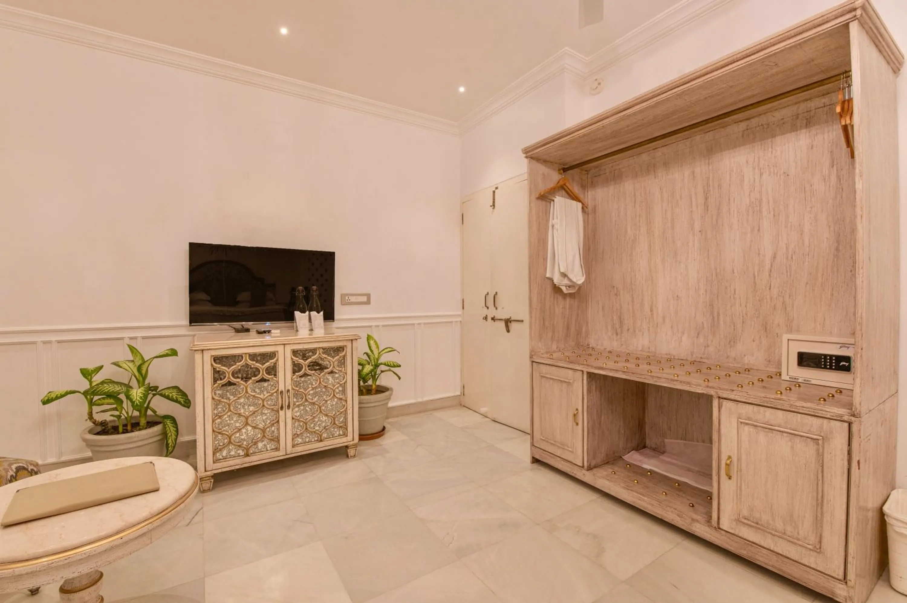 TV and multimedia in Jagat Niwas Palace