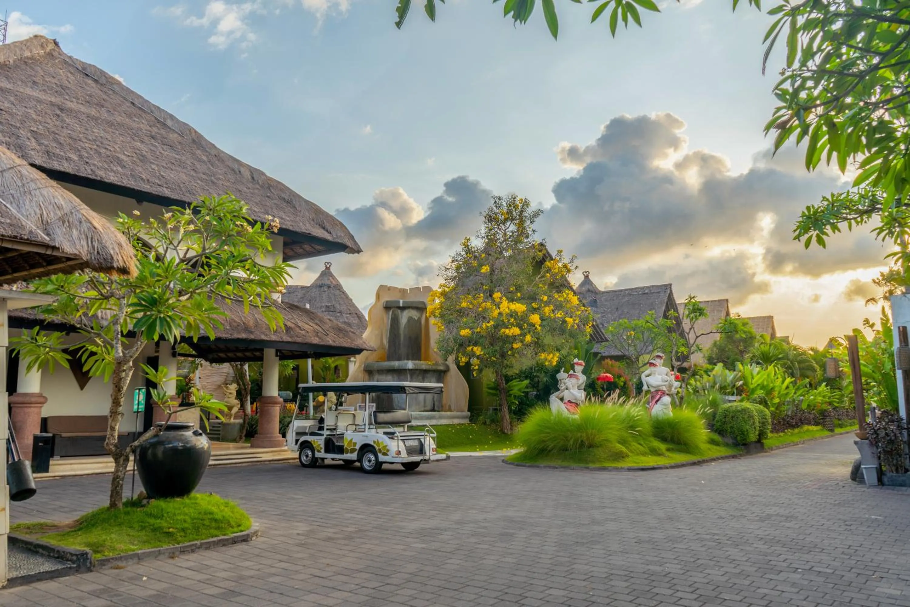 Day in Villa Seminyak Estate & Spa - By Astadala