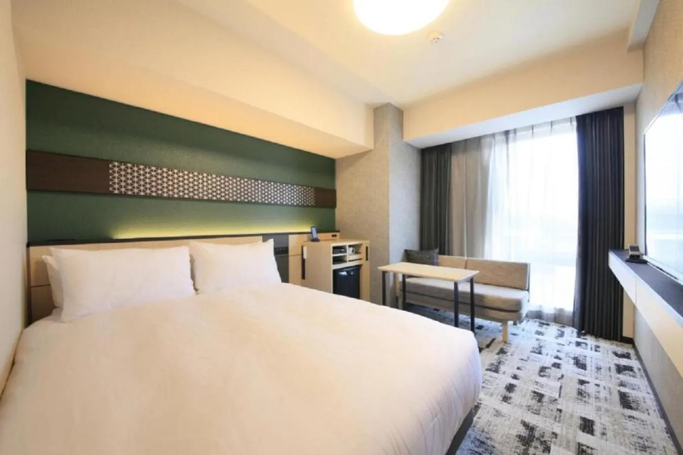 Photo of the whole room, Bed in Keisei Richmond Hotel Tokyo Monzennakacho