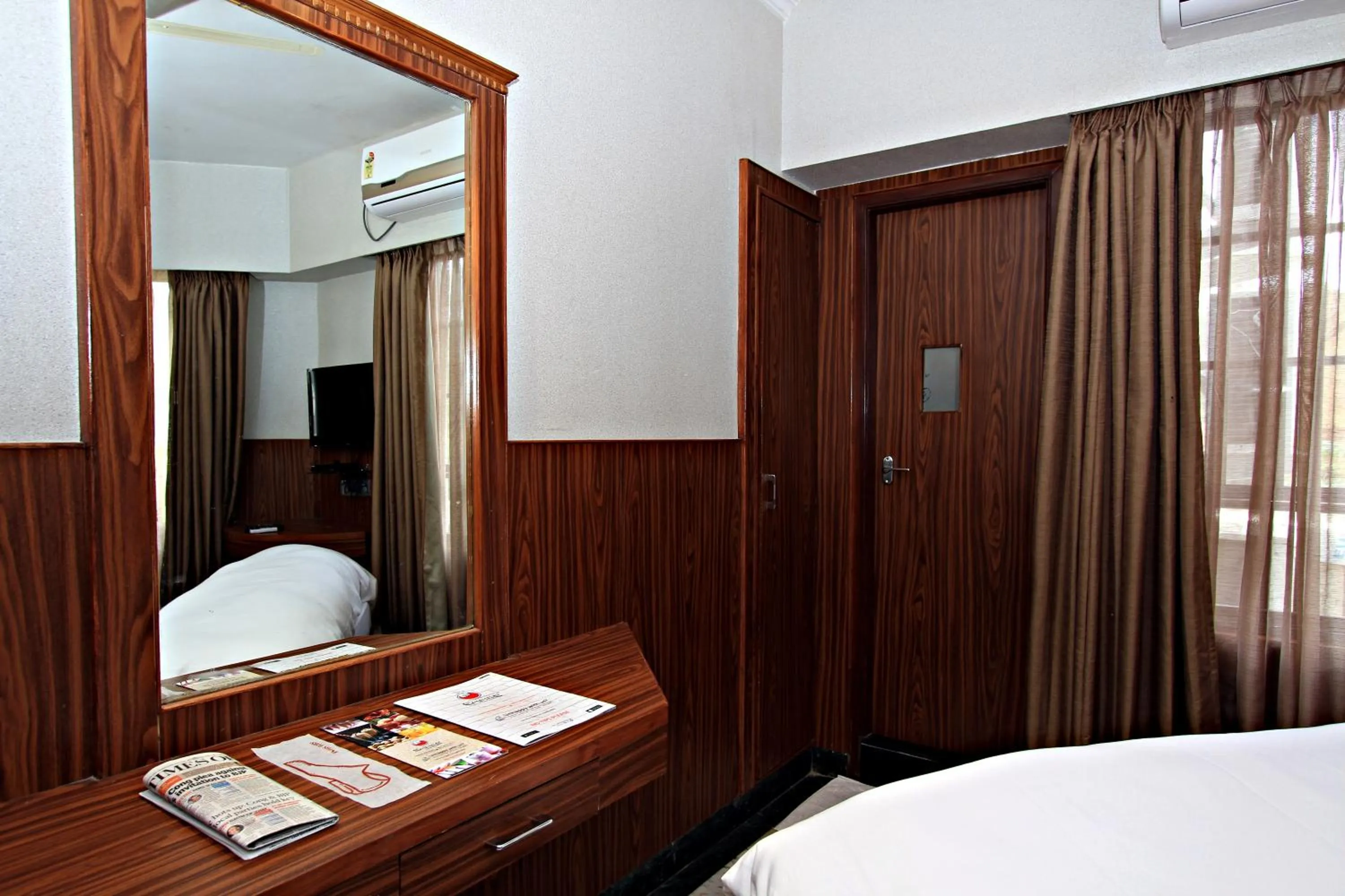 Bed in Hotel Empire Central Street