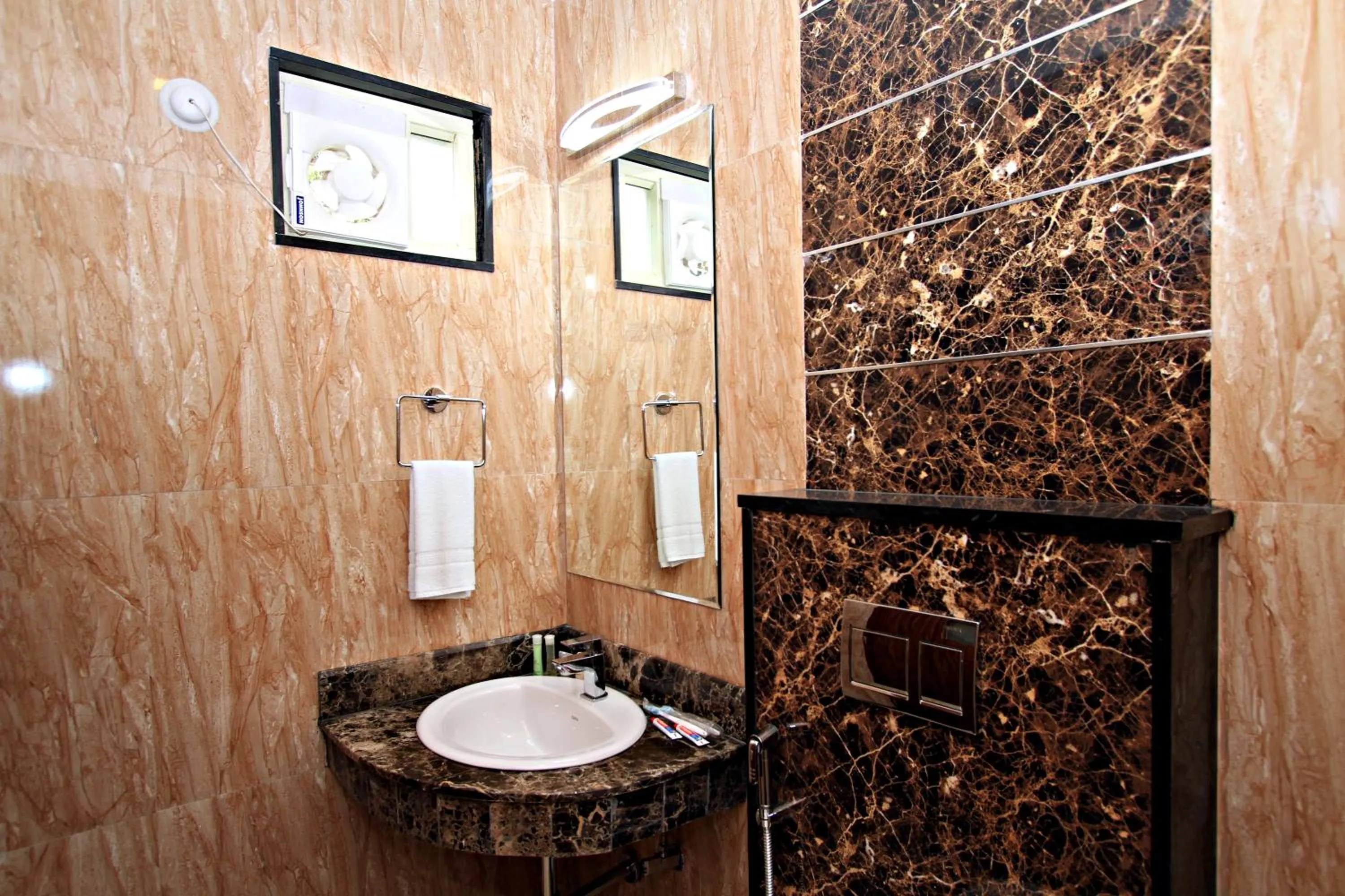 Hotel Empire Central Street