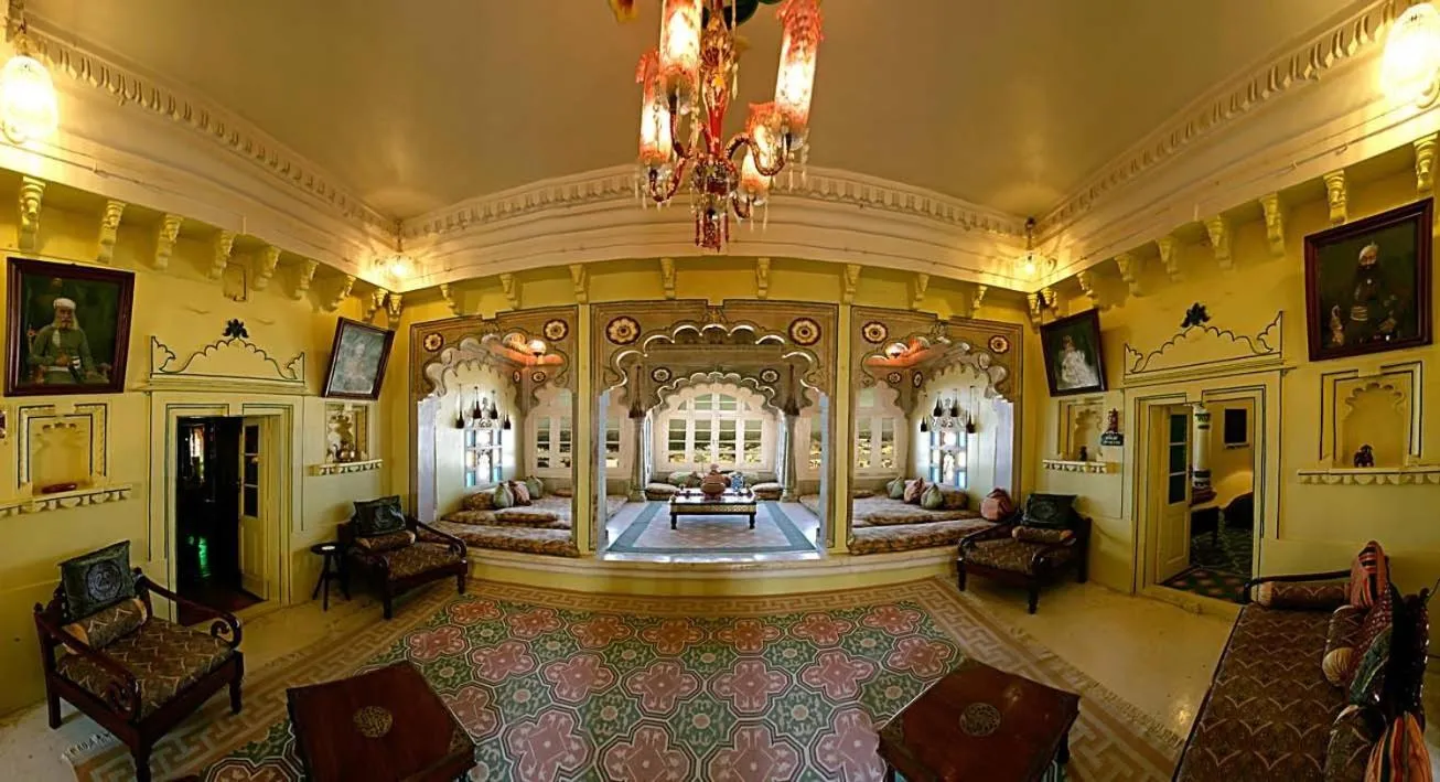 Decorative detail in Deogarh Mahal