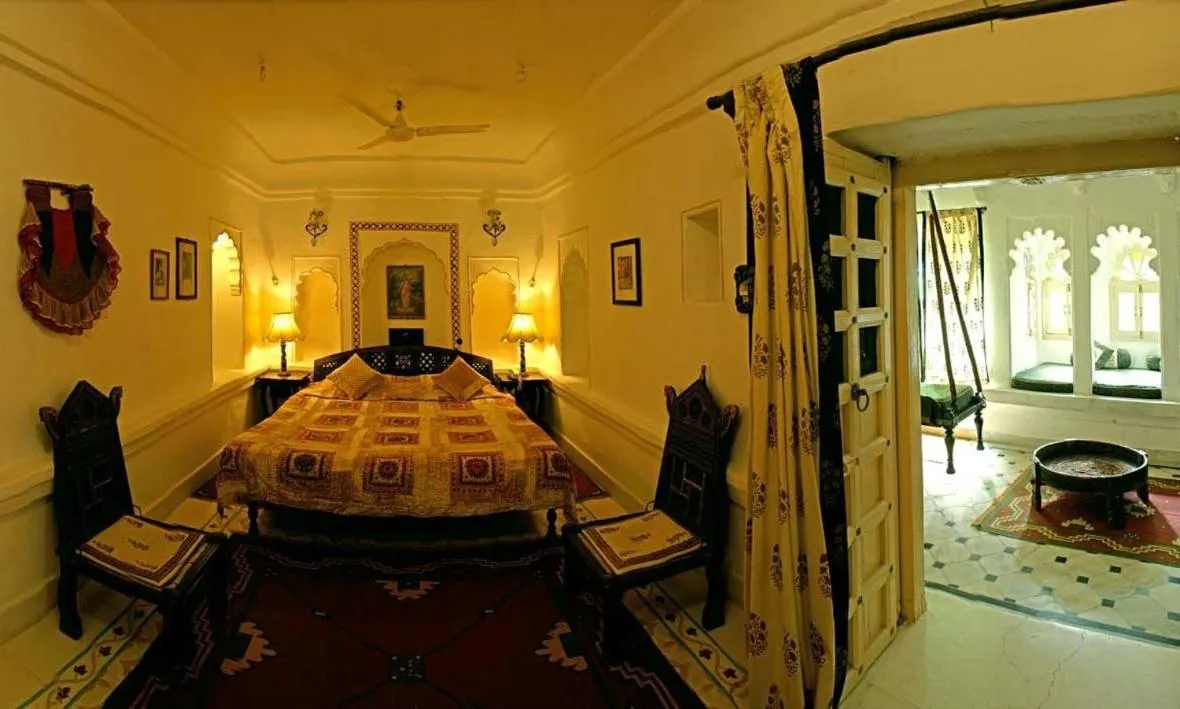 Photo of the whole room in Deogarh Mahal