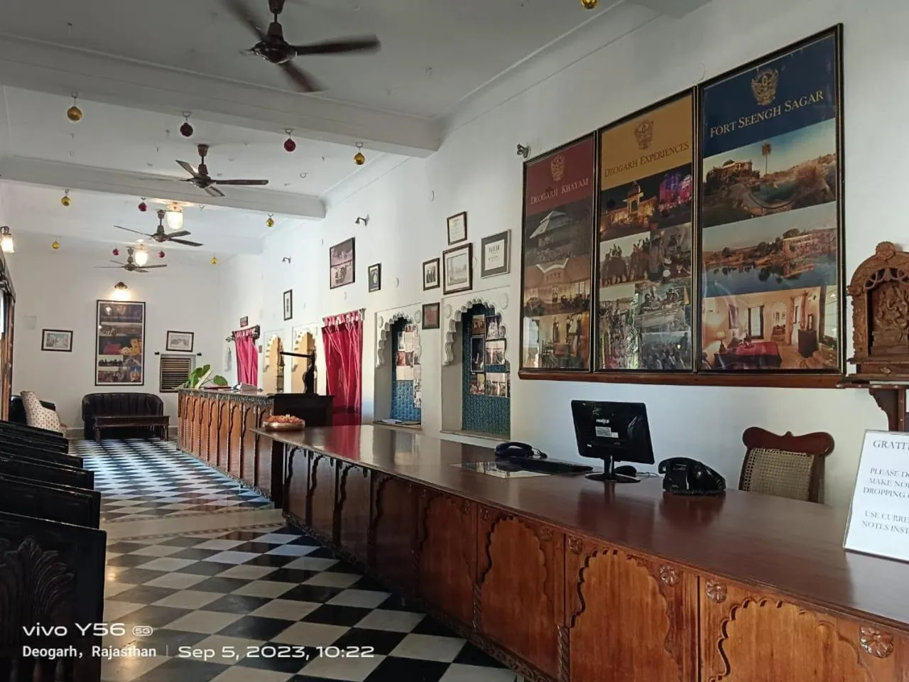 Lobby or reception in Deogarh Mahal
