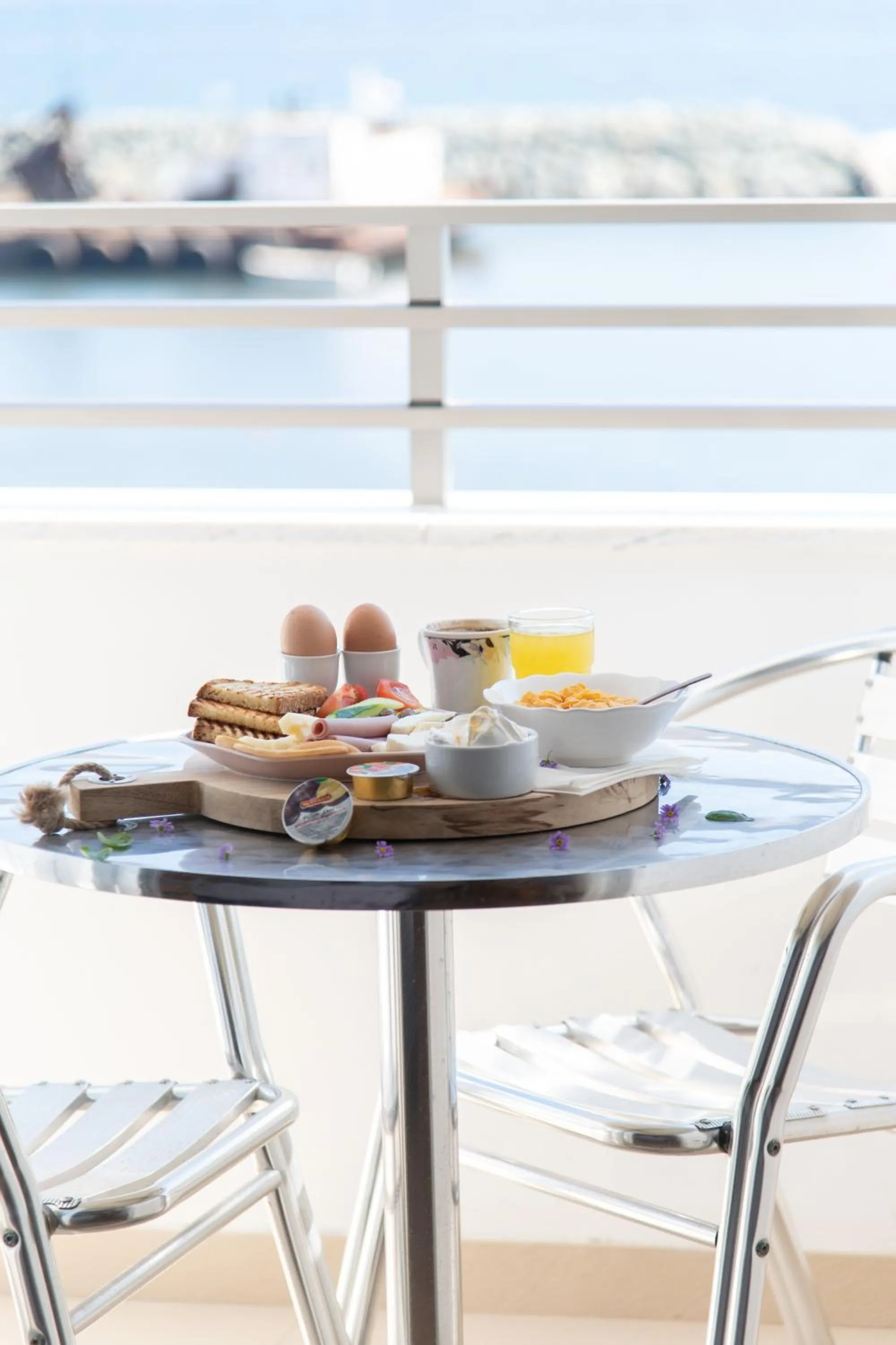 Breakfast in Tylos Beach Hotel