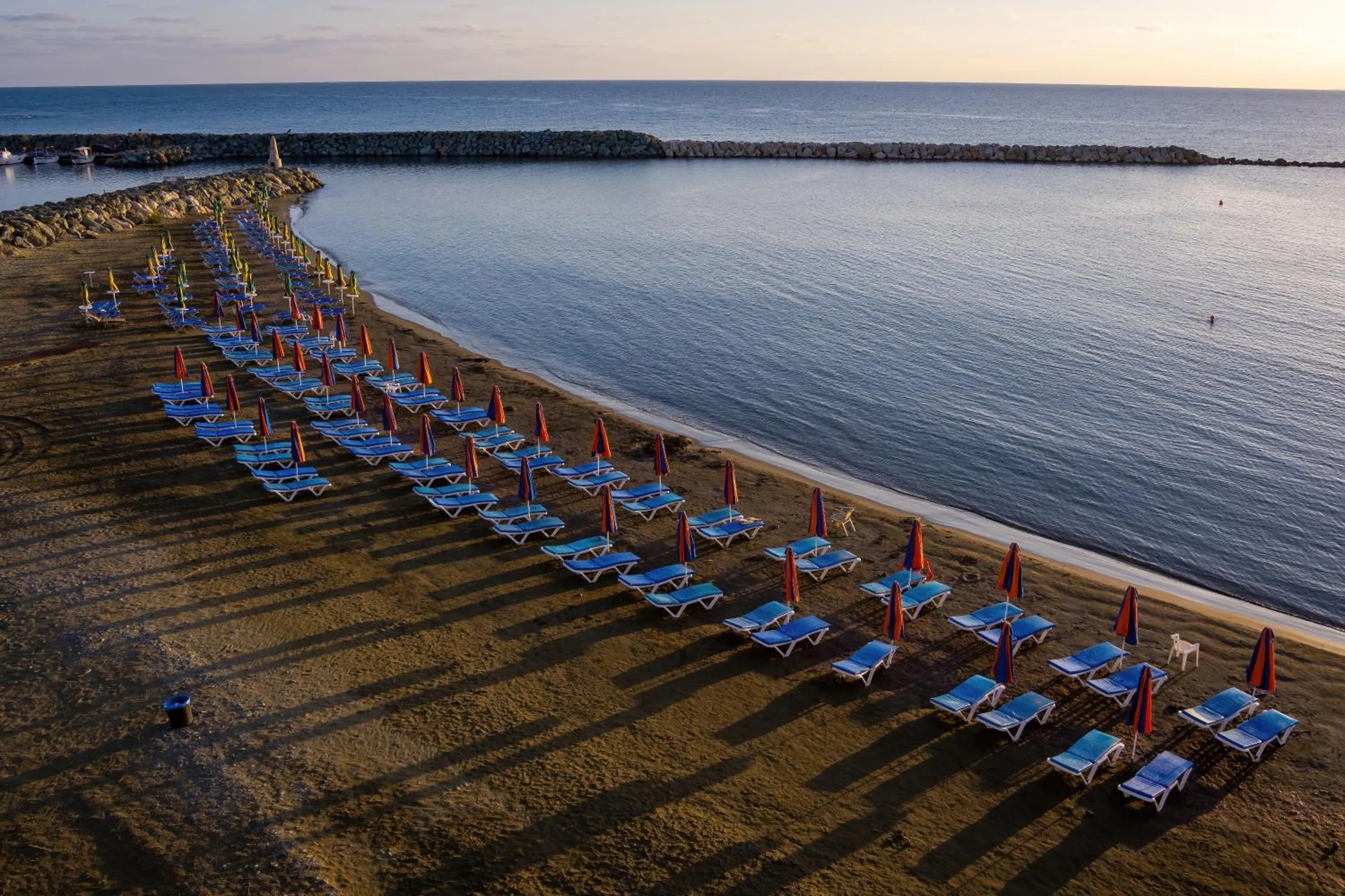 Beach in Tylos Beach Hotel