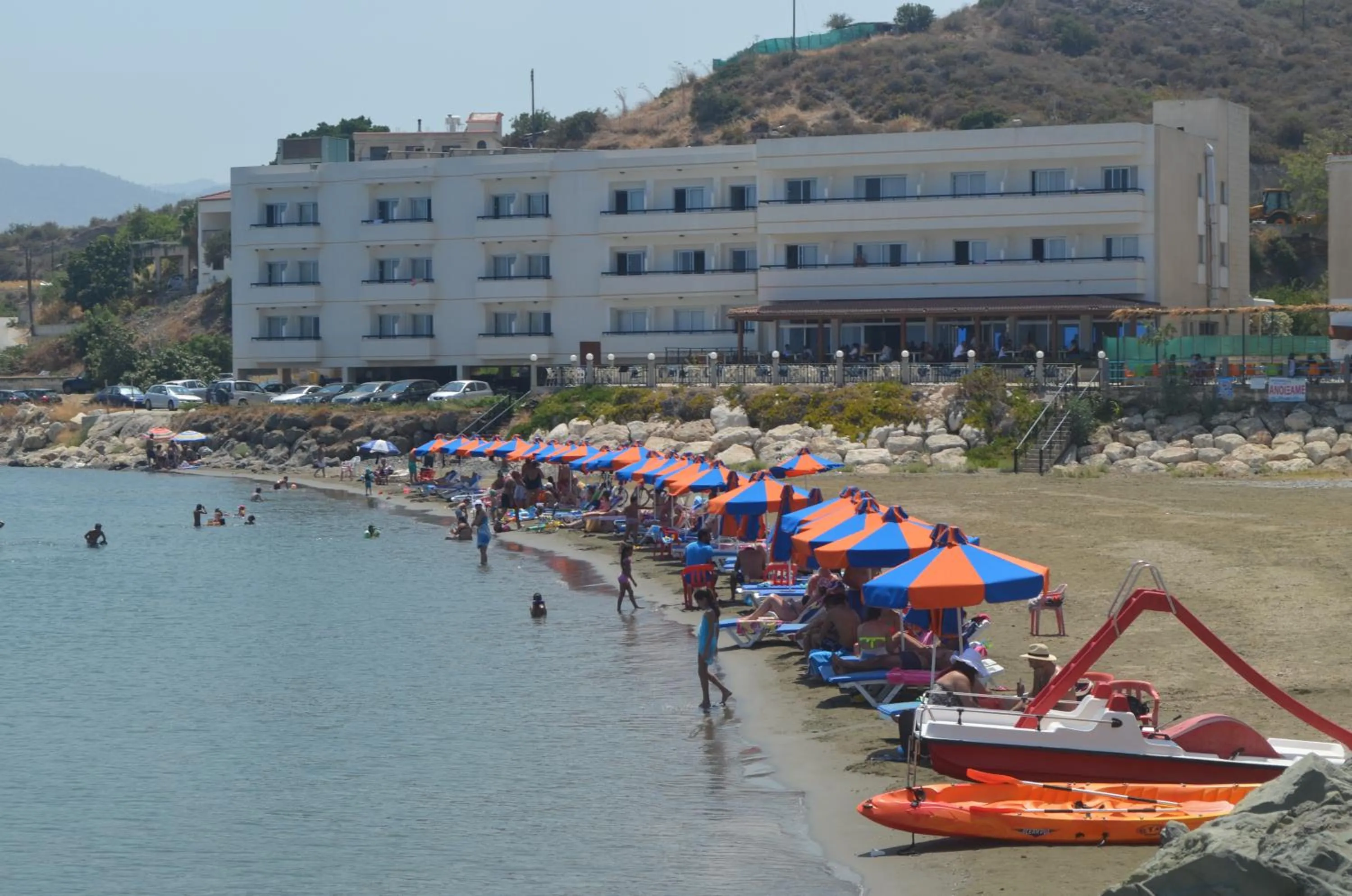 Day in Tylos Beach Hotel