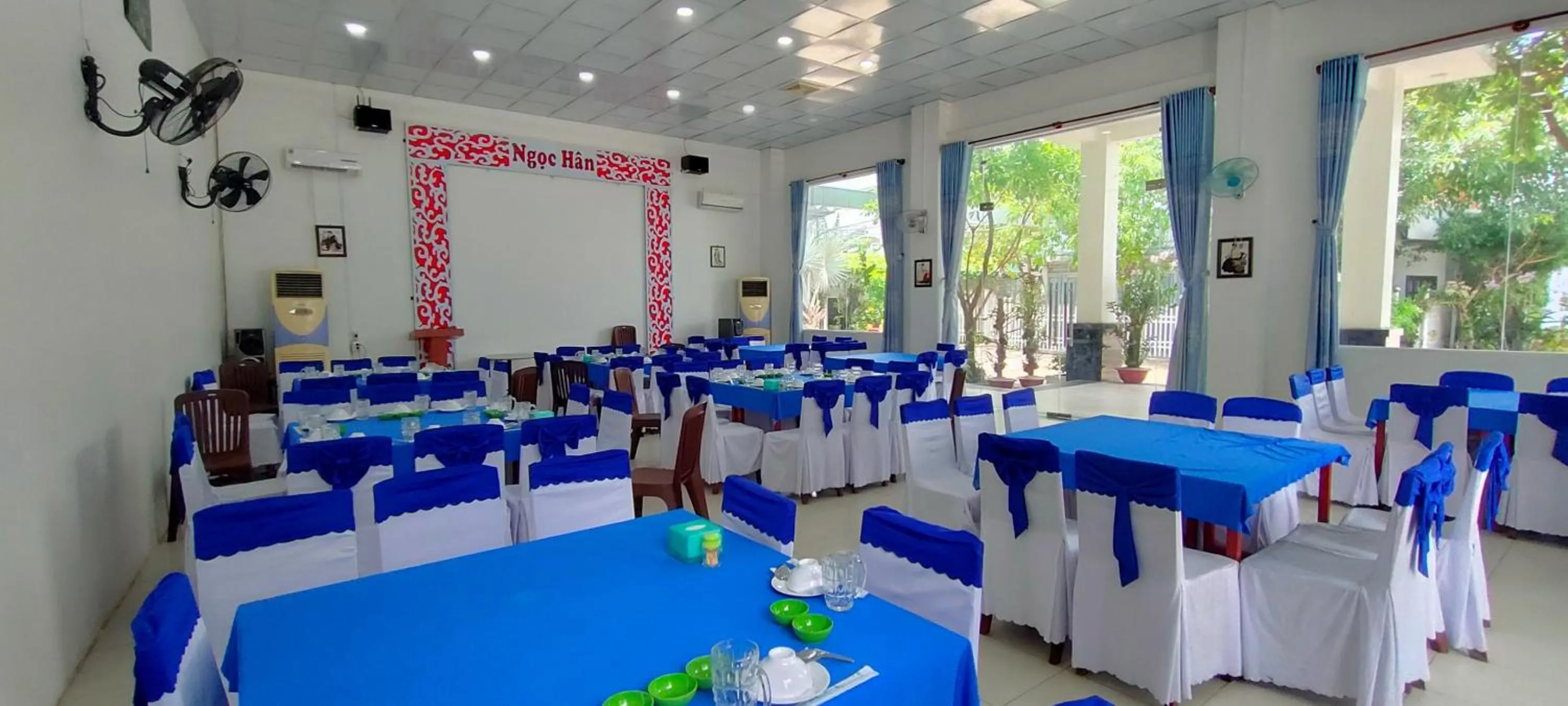 wedding in Khách Sạn Ngọc Hân