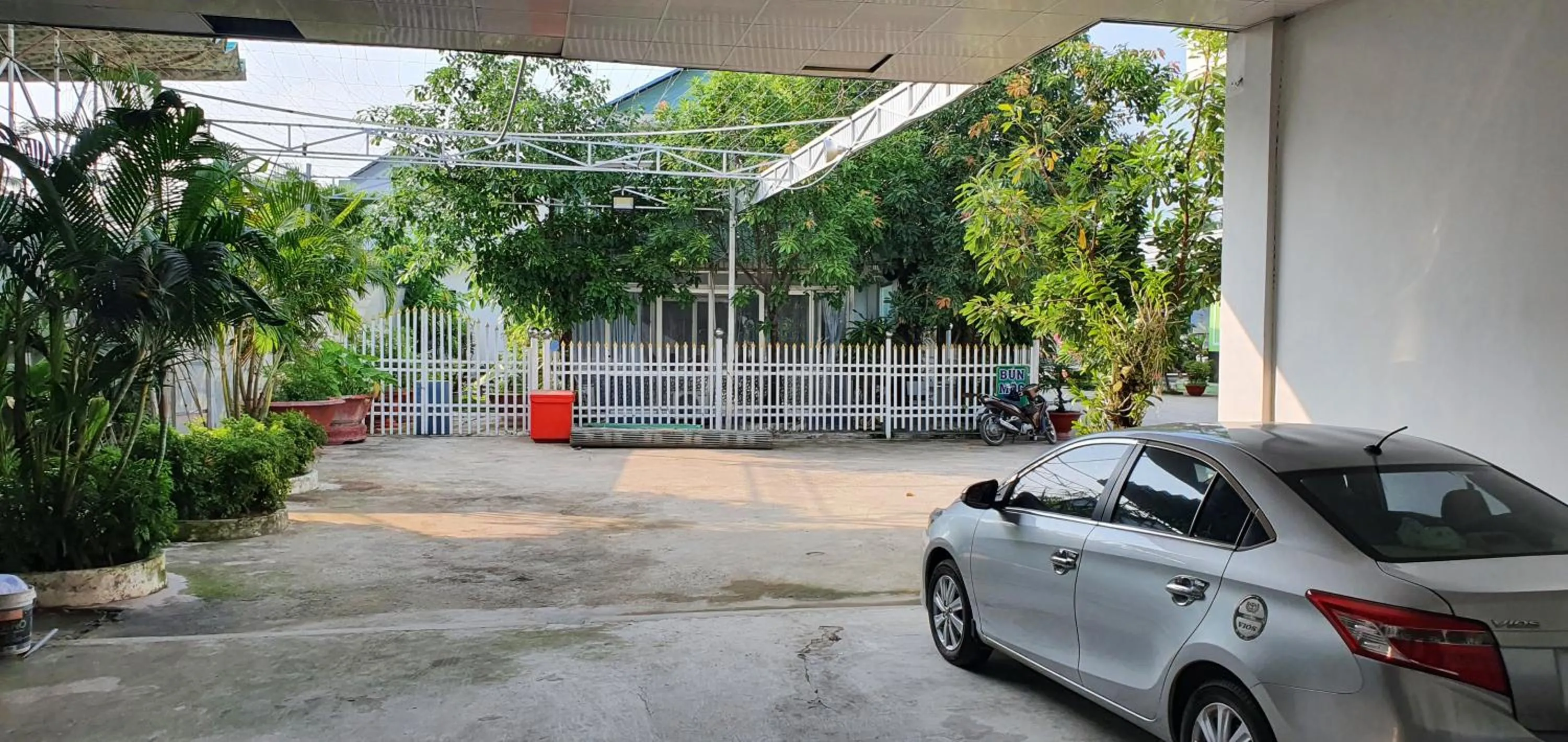 Garden view in Khách Sạn Ngọc Hân