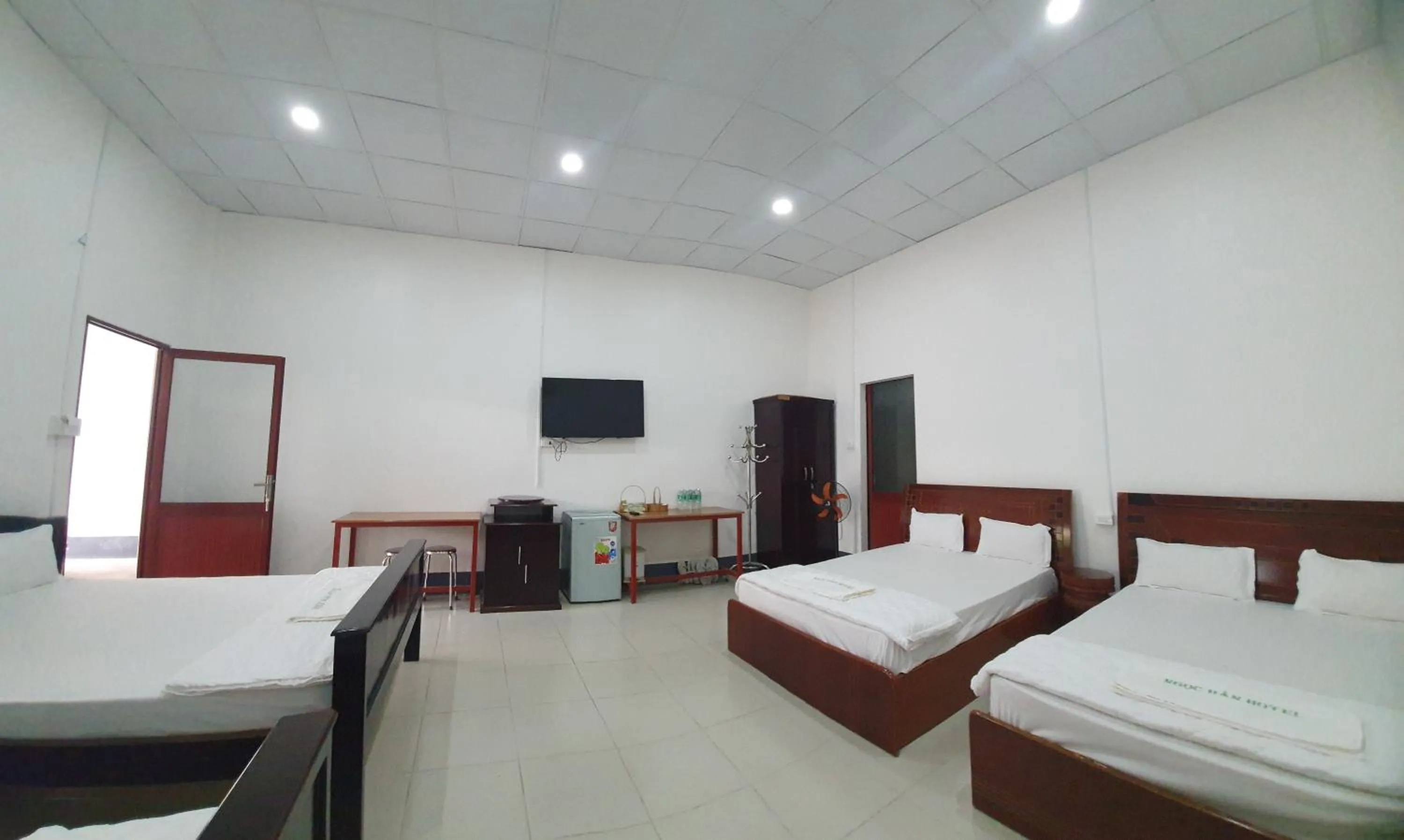 Photo of the whole room, Bed in Khách Sạn Ngọc Hân